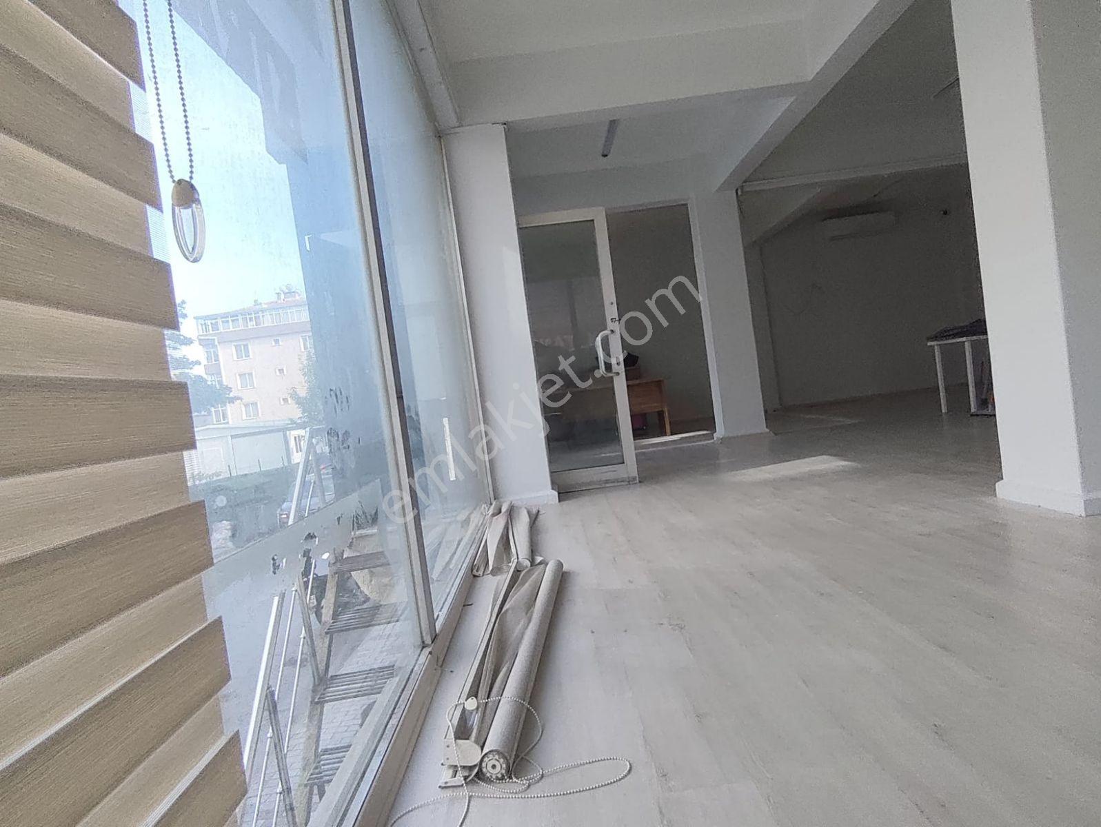 Bağcılar Göztepe De Kiralık Dükkan 85 M2 - Görsel 16