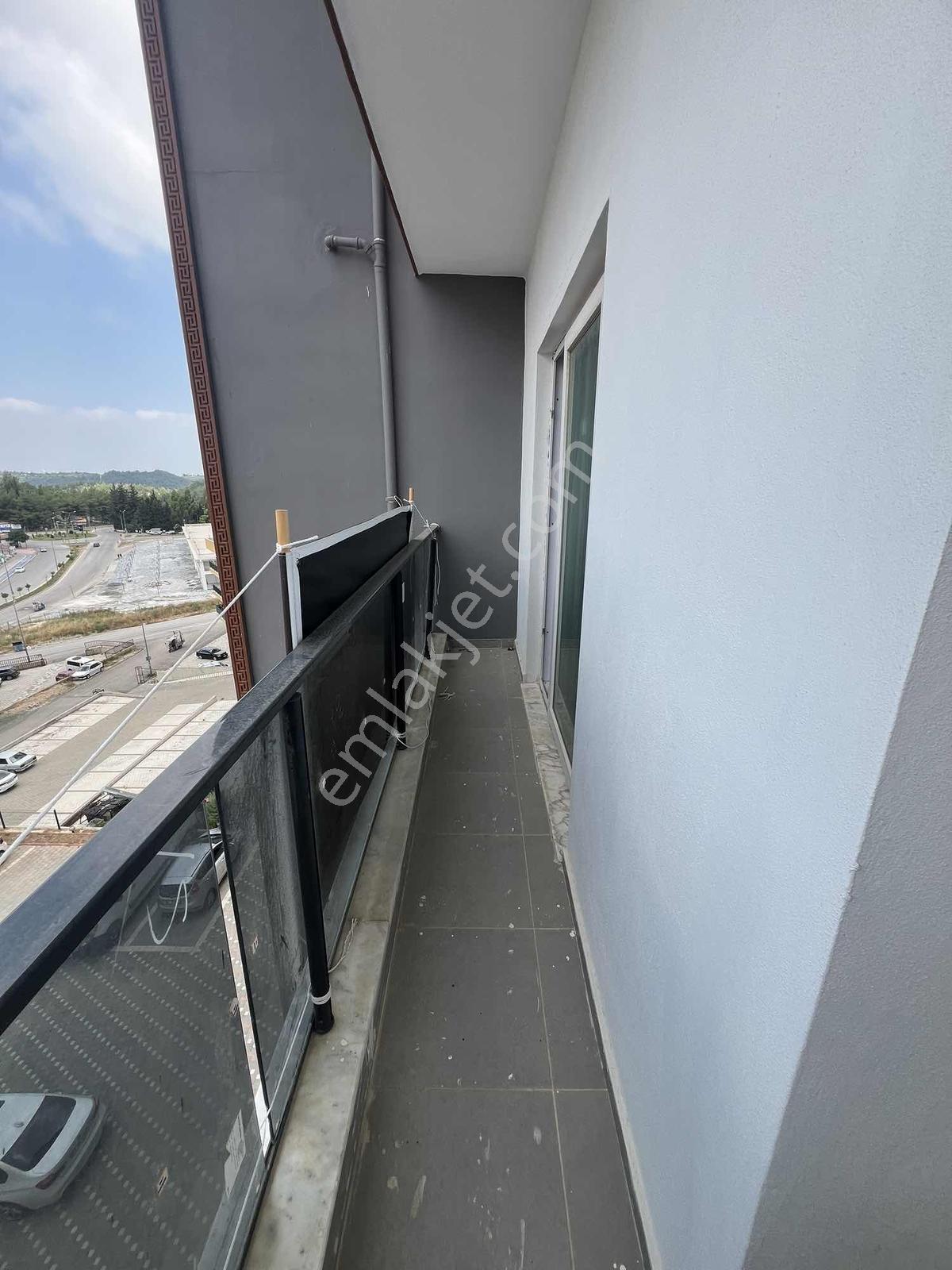 Kuleparktan~stadyum~karşısı~1+1~süper~lüks~balkonlu~sıfır~eşyalı - Görsel 6