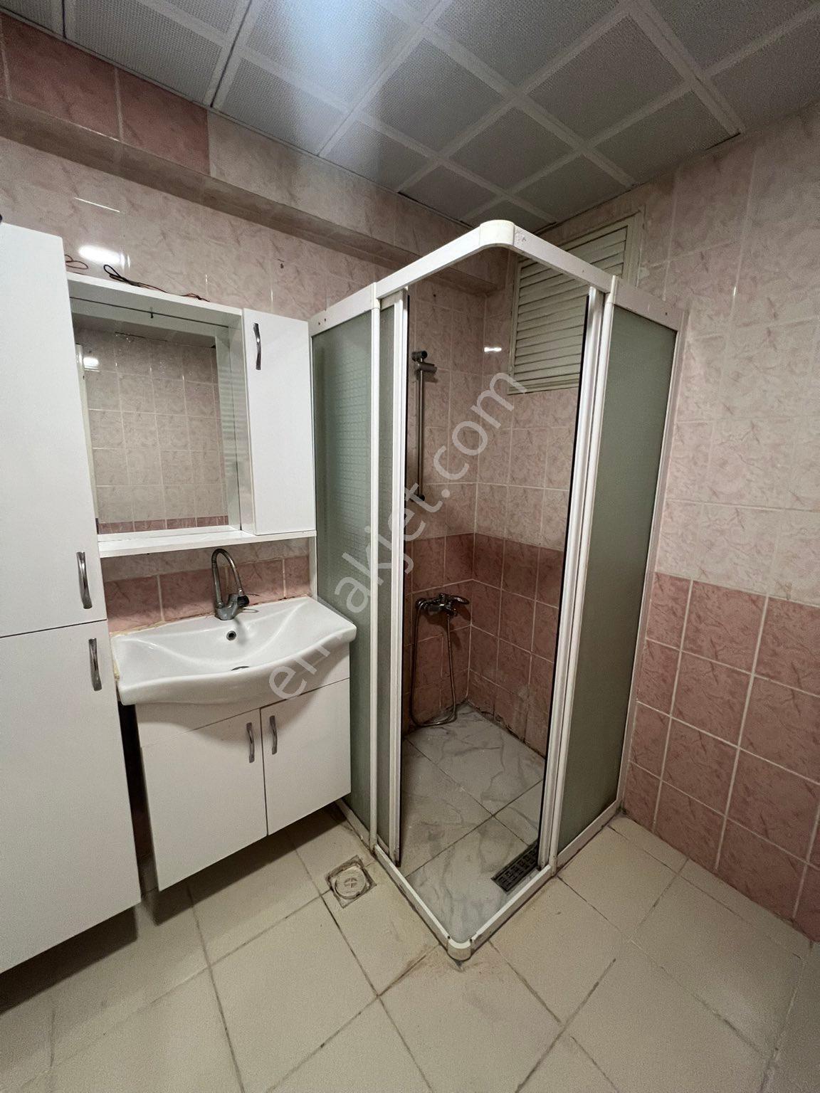 Topçu Mahallesi Ara Katta Kiralık 3+1 Daire - Görsel 31