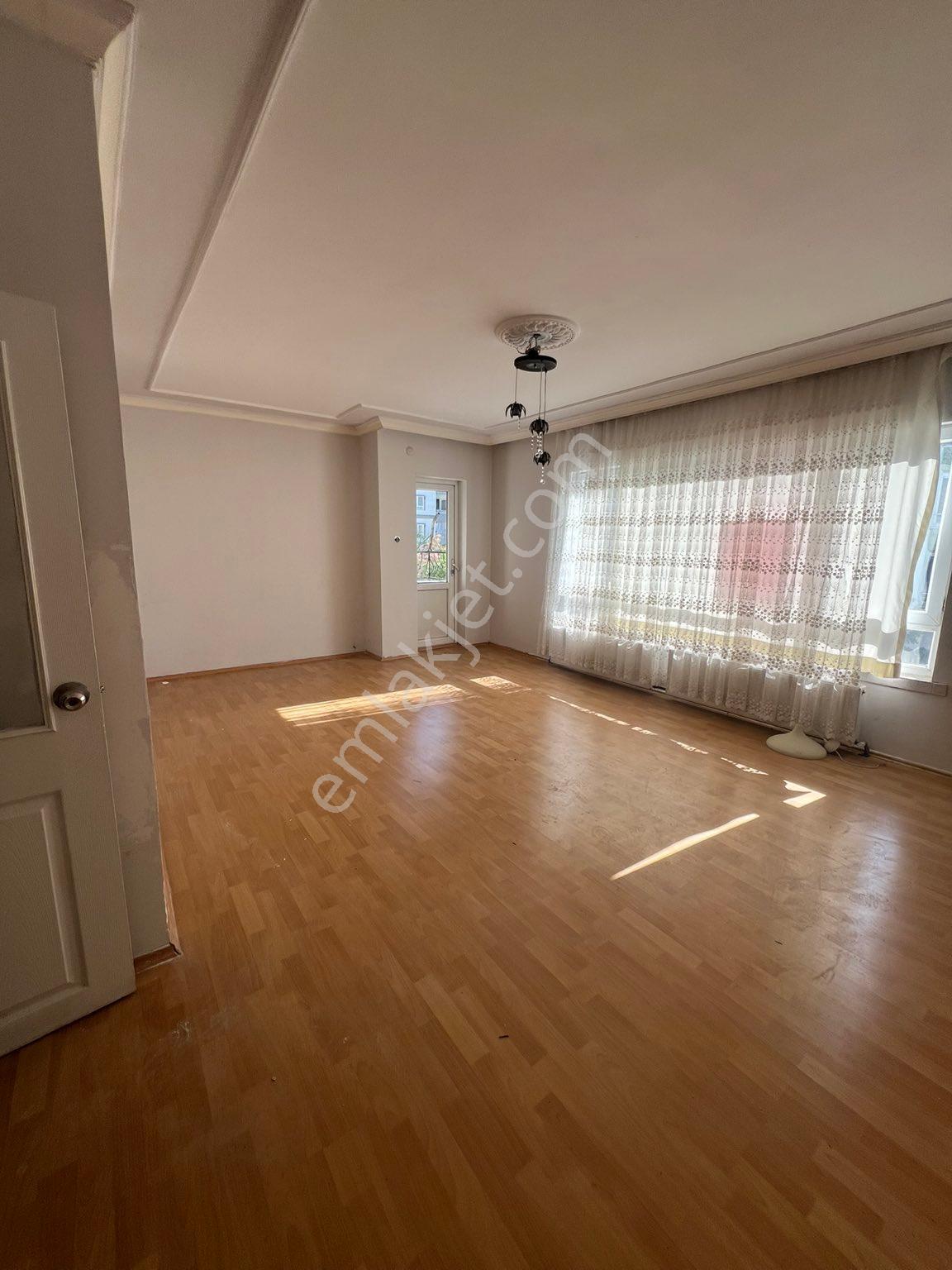 Topçu Mahallesi Ara Katta Kiralık 3+1 Daire - Görsel 5