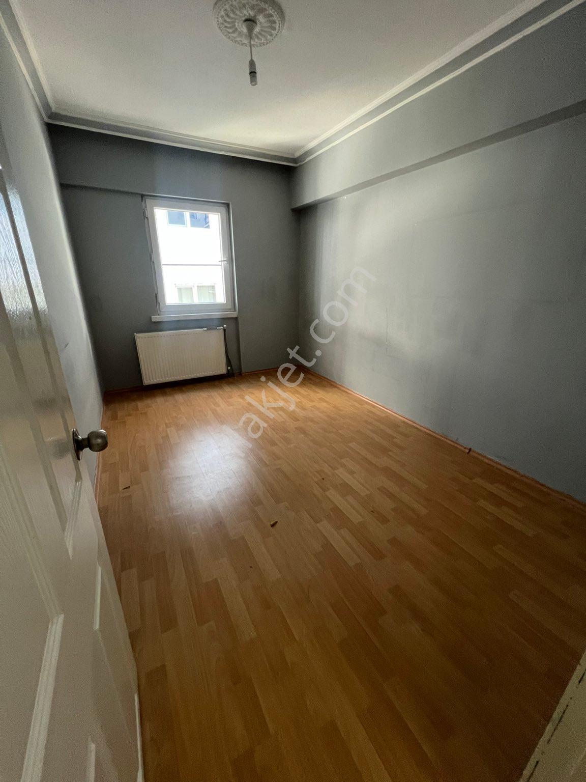 Topçu Mahallesi Ara Katta Kiralık 3+1 Daire - Görsel 24