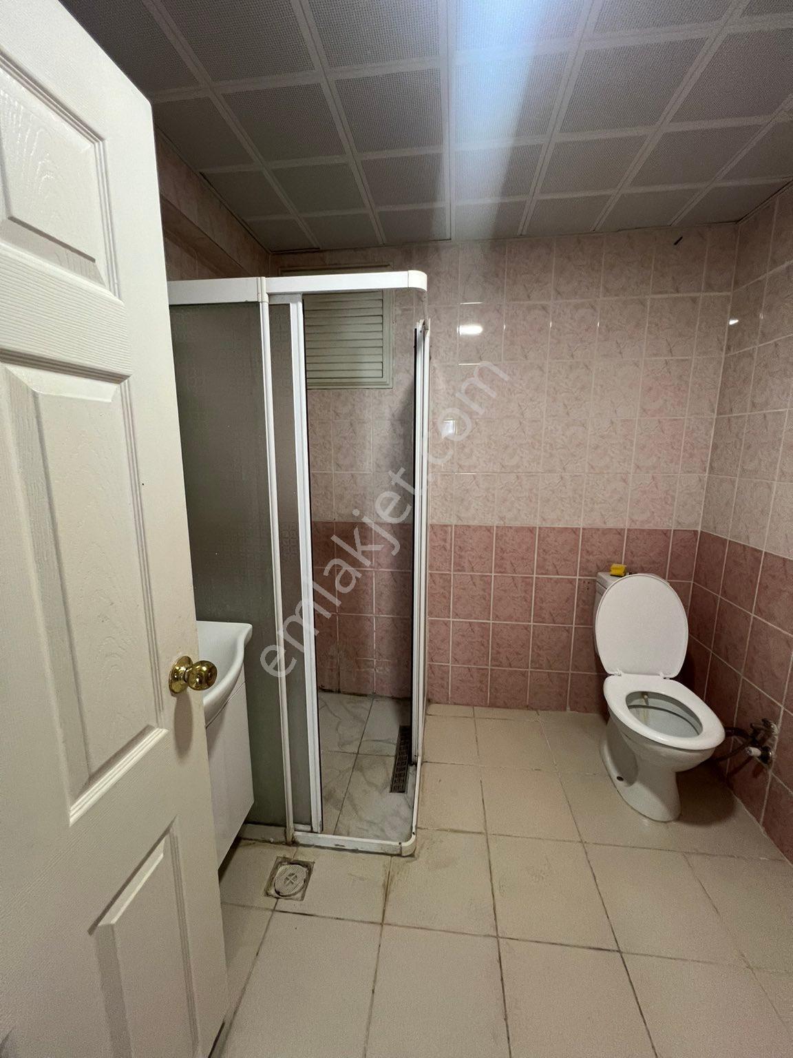 Topçu Mahallesi Ara Katta Kiralık 3+1 Daire - Görsel 33
