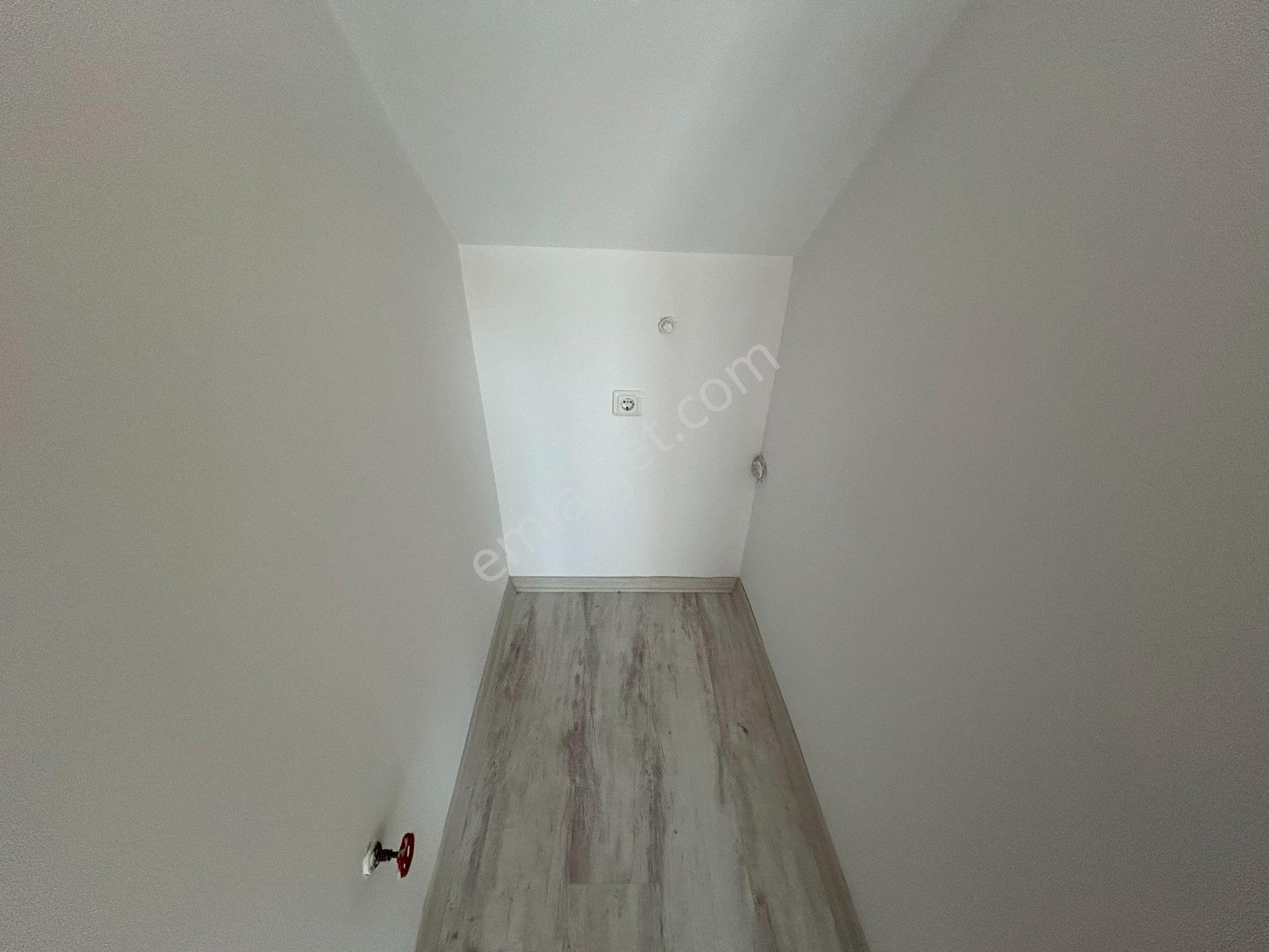 Cihan Emlaktan Kiralık Bentbaşında Çarşı İçinde Yeni 1+1 Daire - Görsel 8