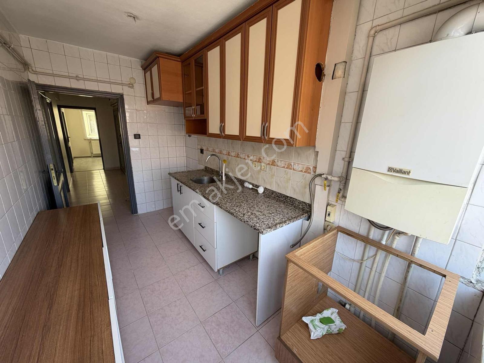 Gümüşkaya Yapı Emlak 'tan / Çavuşpaşa 2+1 70 M2 / Temiz Ara Kat - Görsel 5