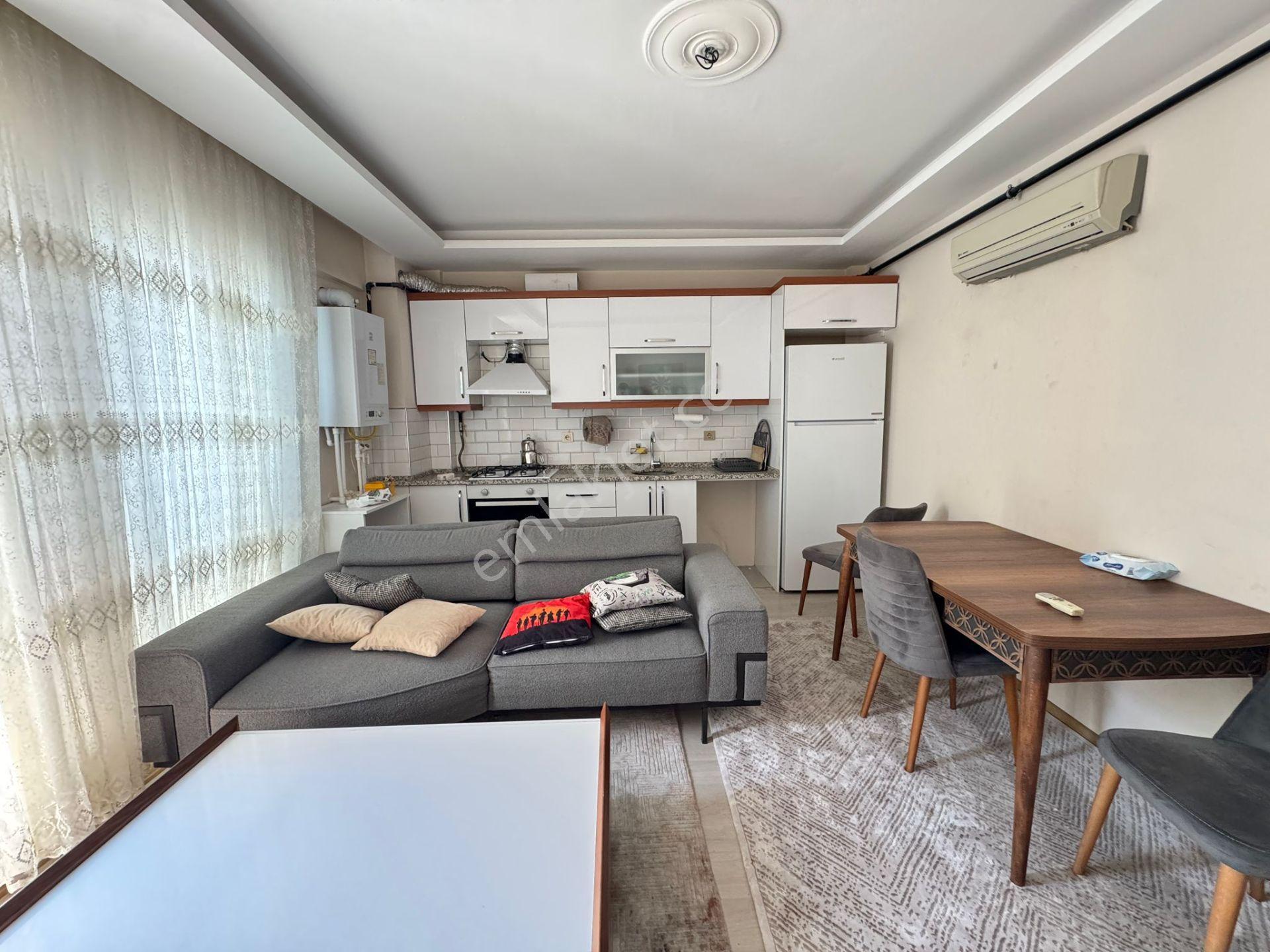 Zeki Emlak'tan Manisa Muradiye Mahallesinde Cadde Üstü Kiralık 1+1 Eşyalı Daire - Görsel 3