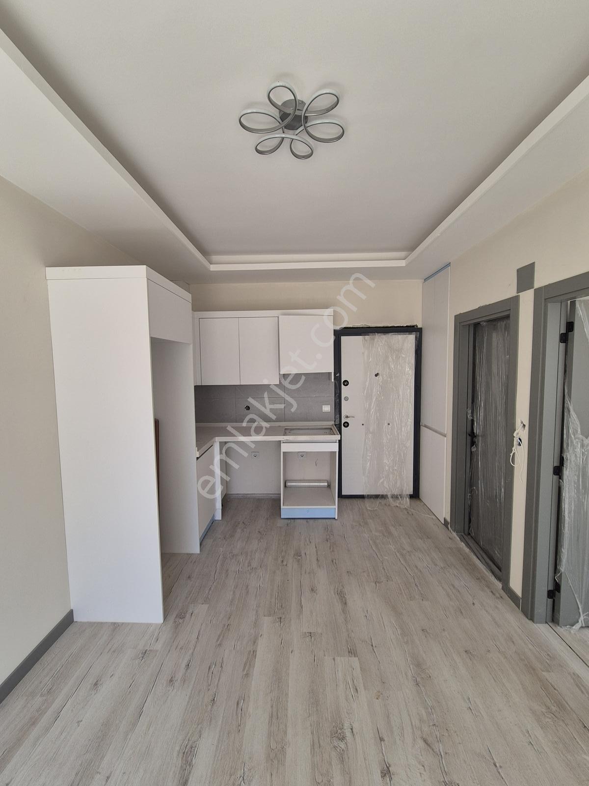 Gültepe'de1+1 Yeni Bina Oturum Hazır Krediye Uygun Satılık Daire - Görsel 4