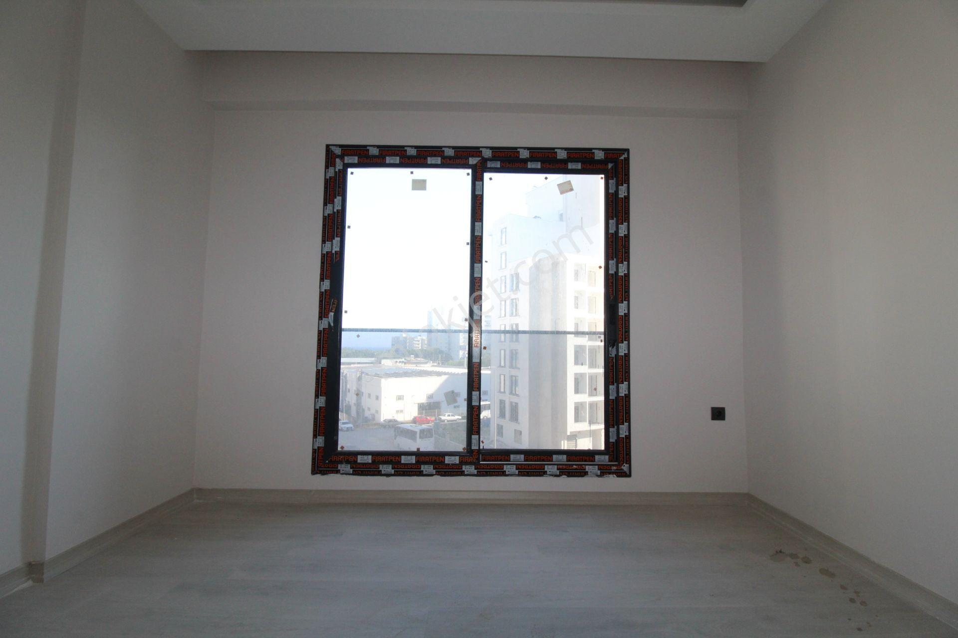 Aslan'dan Mezitli De Havuzlu Site İçi Geniş Peyzajlı Kiralık 1+1 - Görsel 8