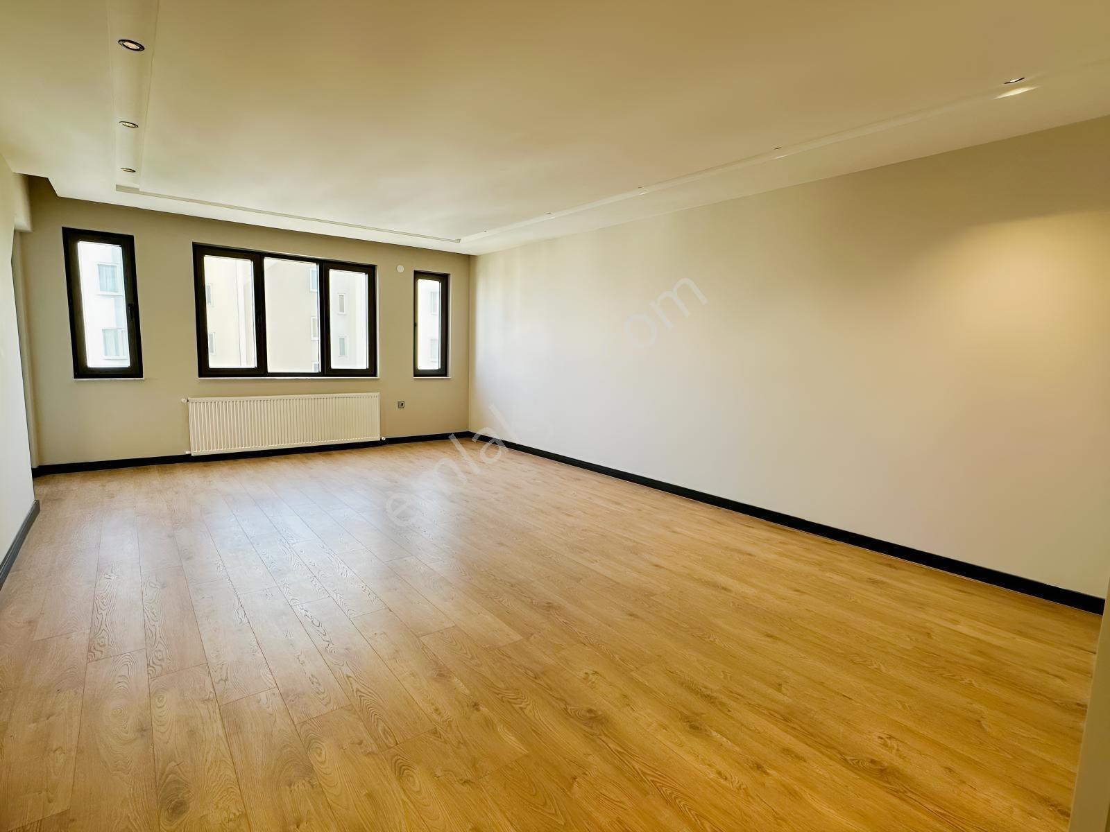 Lara Merkezde Site İçi Mimari Tasarım 3+1 Ara Kat Satılık Daire - Görsel 28