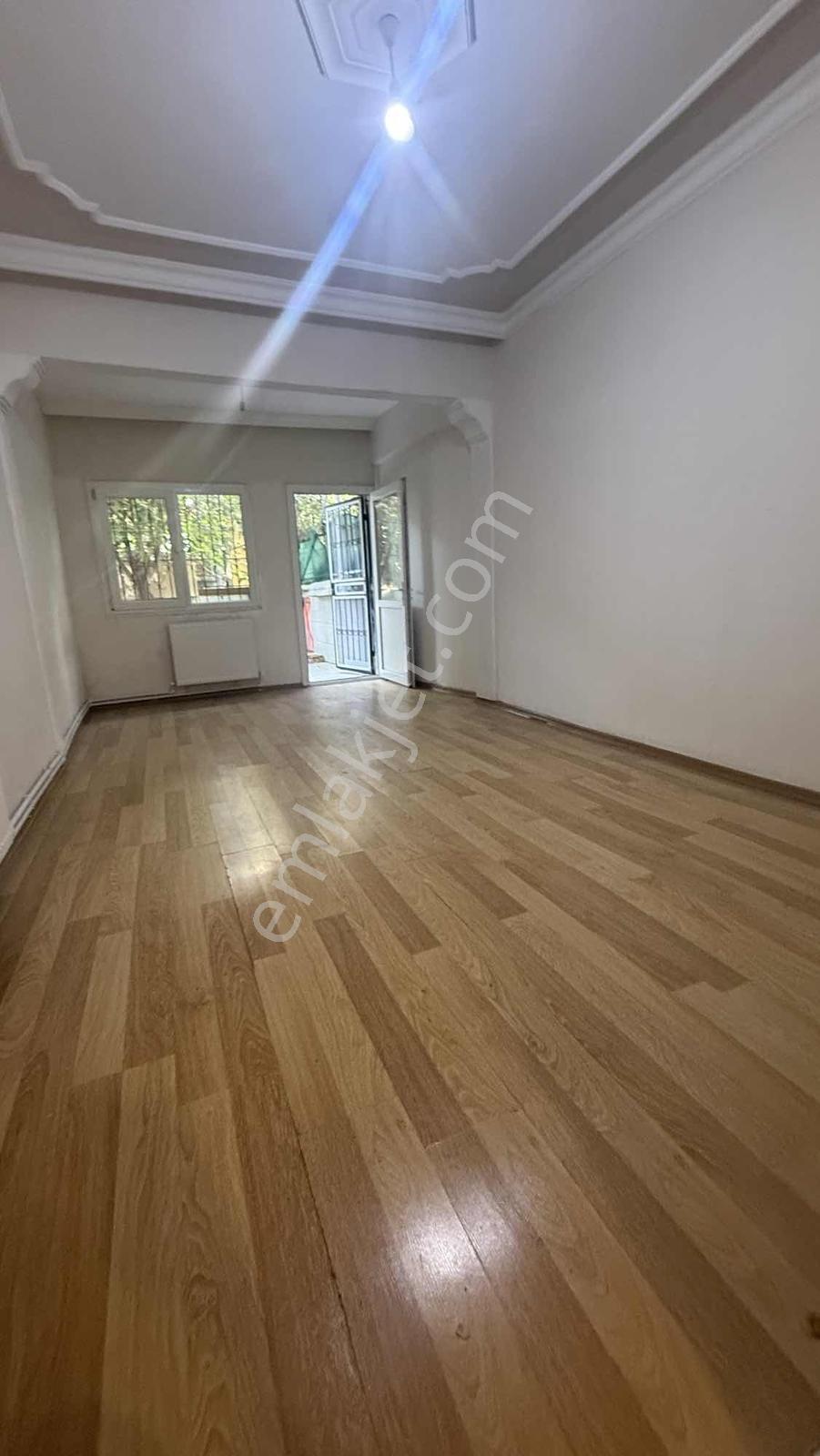 Buca Menderes Mahallesinde Kiralık 2+1 Daire - Görsel 2