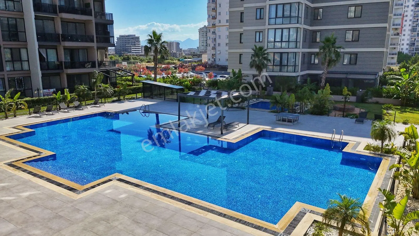 Satılık 2+1 Köşe Üç Cepheli Ara Kat Daire - Görsel 3