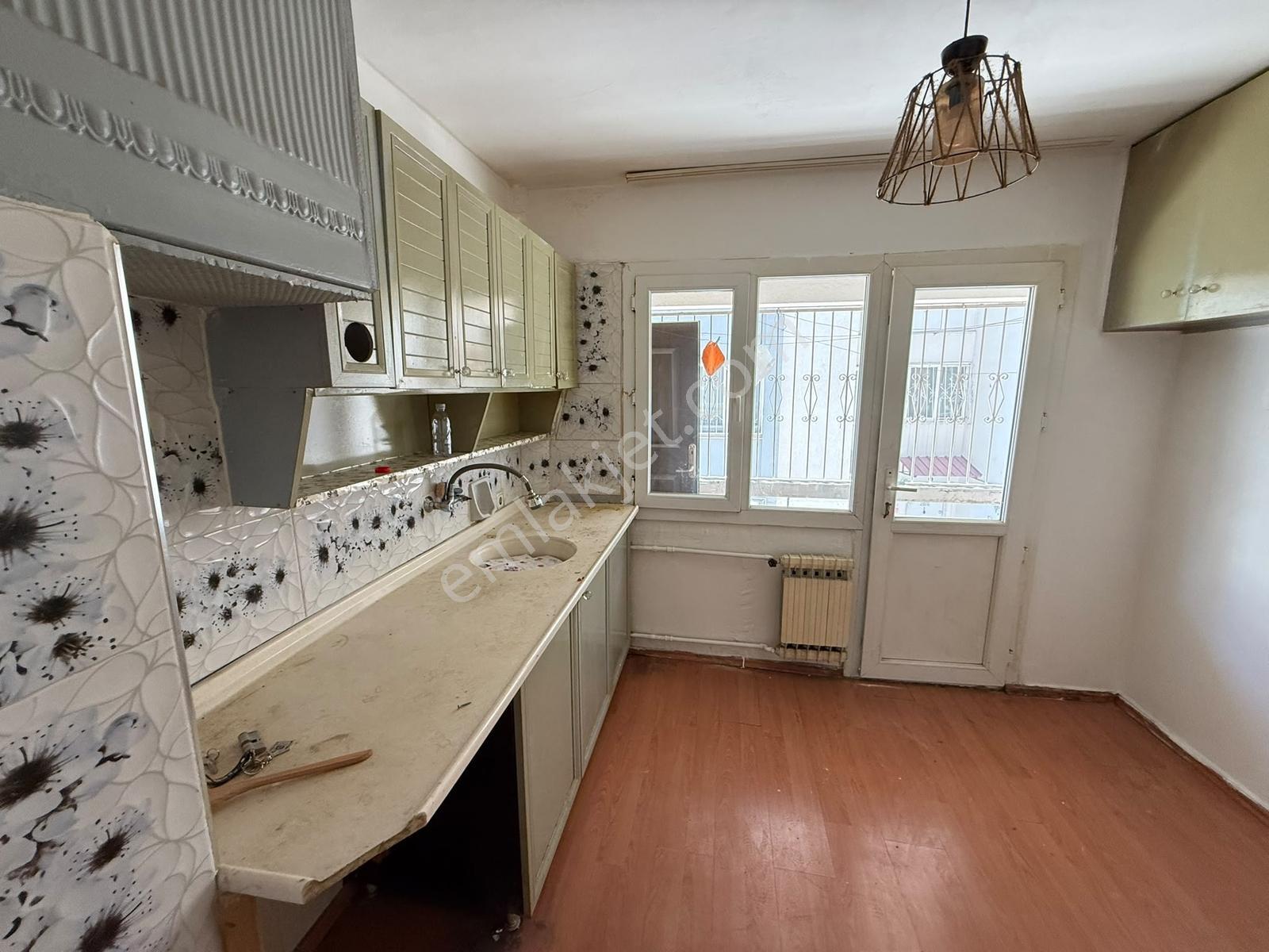 İnönü Caddesinde 3+1 Doğalgazlı Kiralık Daire - Görsel 16