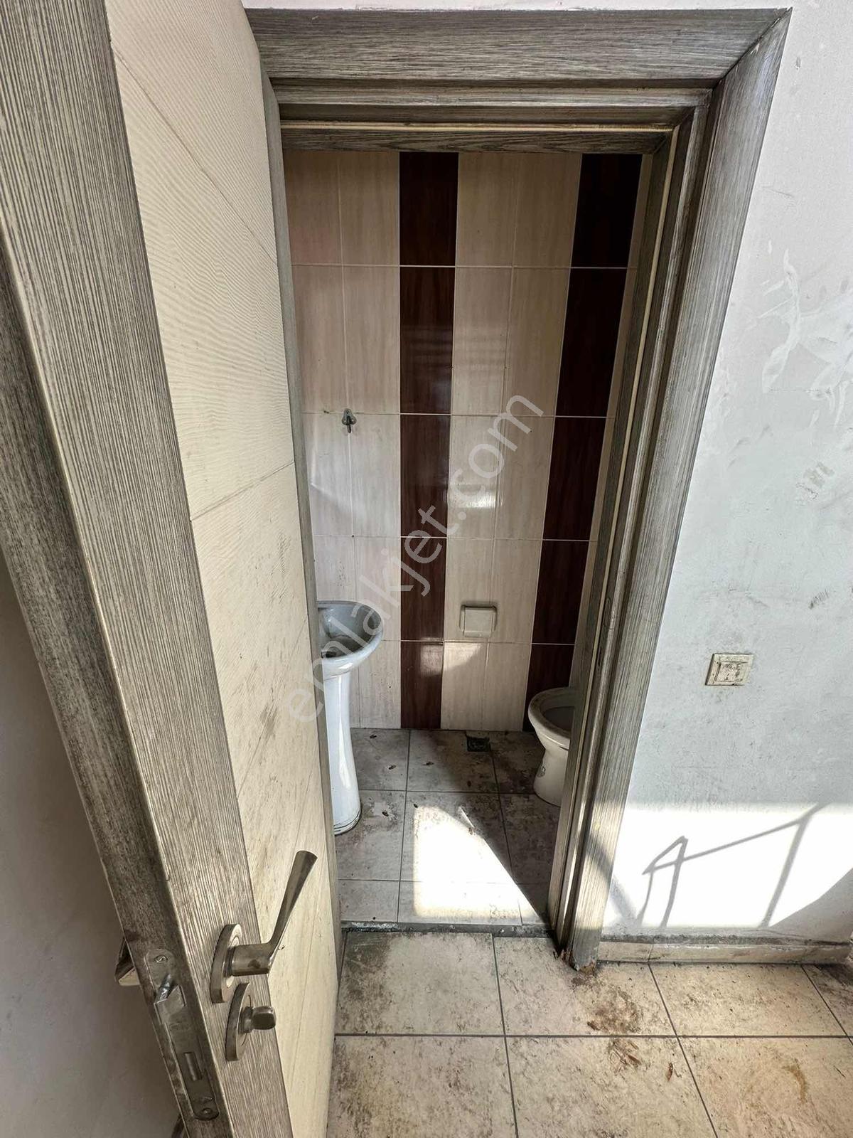 Antalya Kepez Fabrikalar Mahallesinde Kiralık Asma Katlı Dükkan - Görsel 5