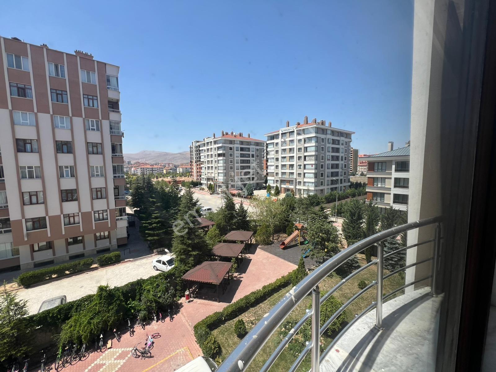 Star'dan Yazır Mah Kiralık Site İçinde Daire - Görsel 6
