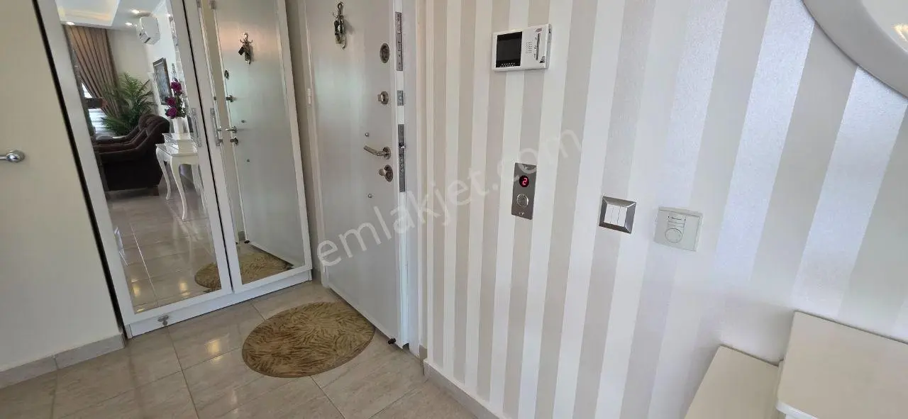 Alanya Oba'da Havuz Manzaralı Eşyalı 2+1 Satılık Daire - Görsel 5