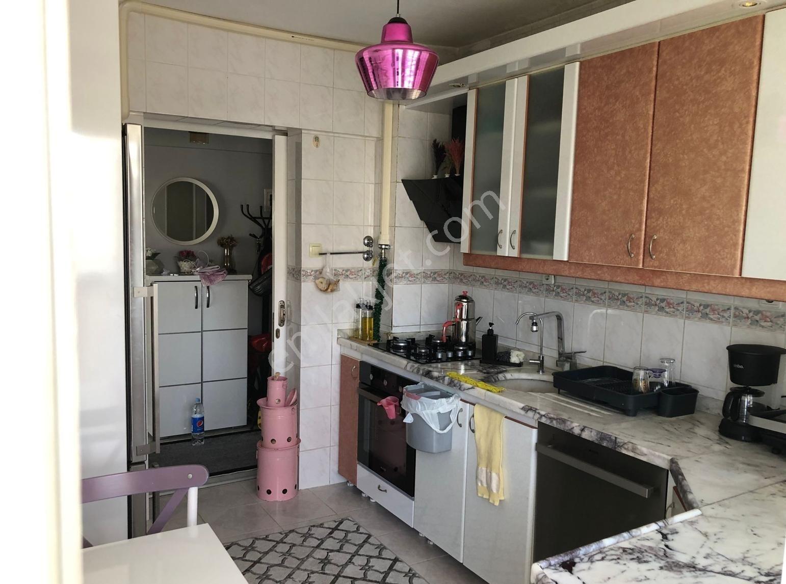 Kuşadası İkiçeşmelik Mahallesinde 3+1 Satılık Daire - Görsel 7