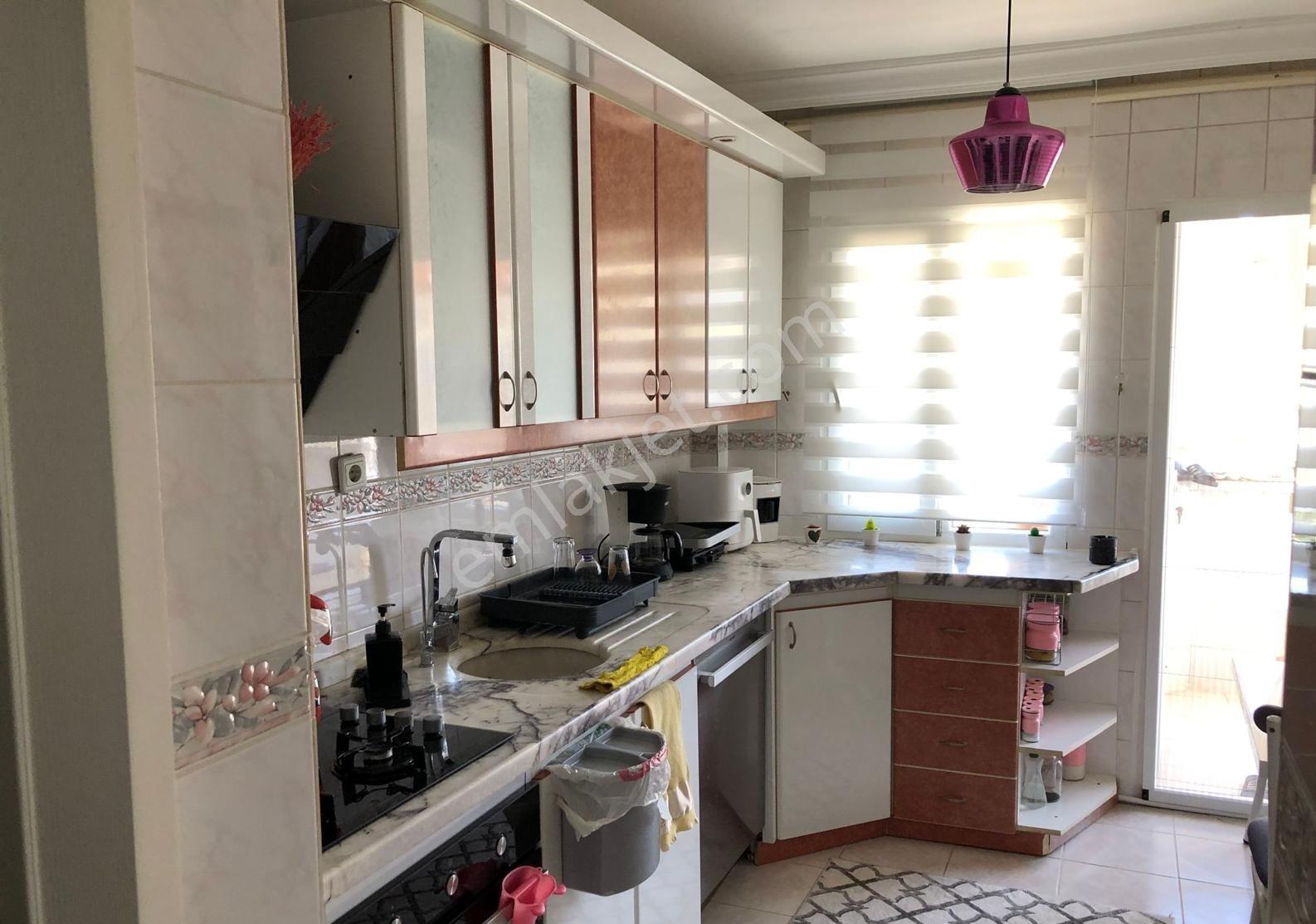 Kuşadası İkiçeşmelik Mahallesinde 3+1 Satılık Daire - Görsel 8