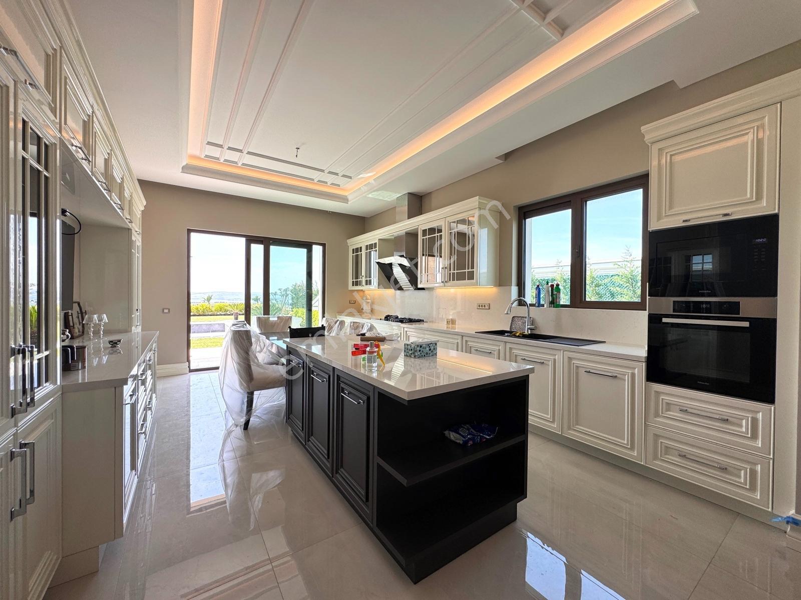 Didem Durukan'dan Göl İstanbul'da Satılık 6+1 Eşyalı Villa - Görsel 10