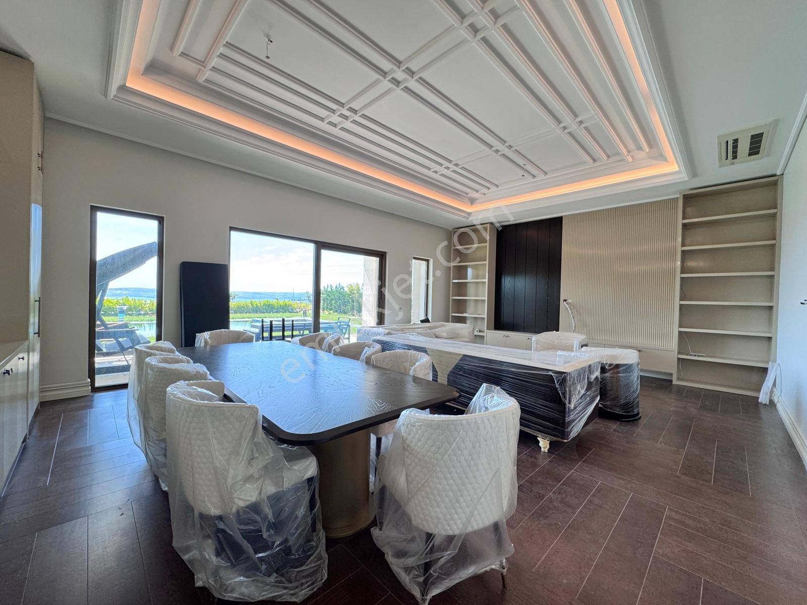 Didem Durukan'dan Göl İstanbul'da Satılık 6+1 Eşyalı Villa - Görsel 2