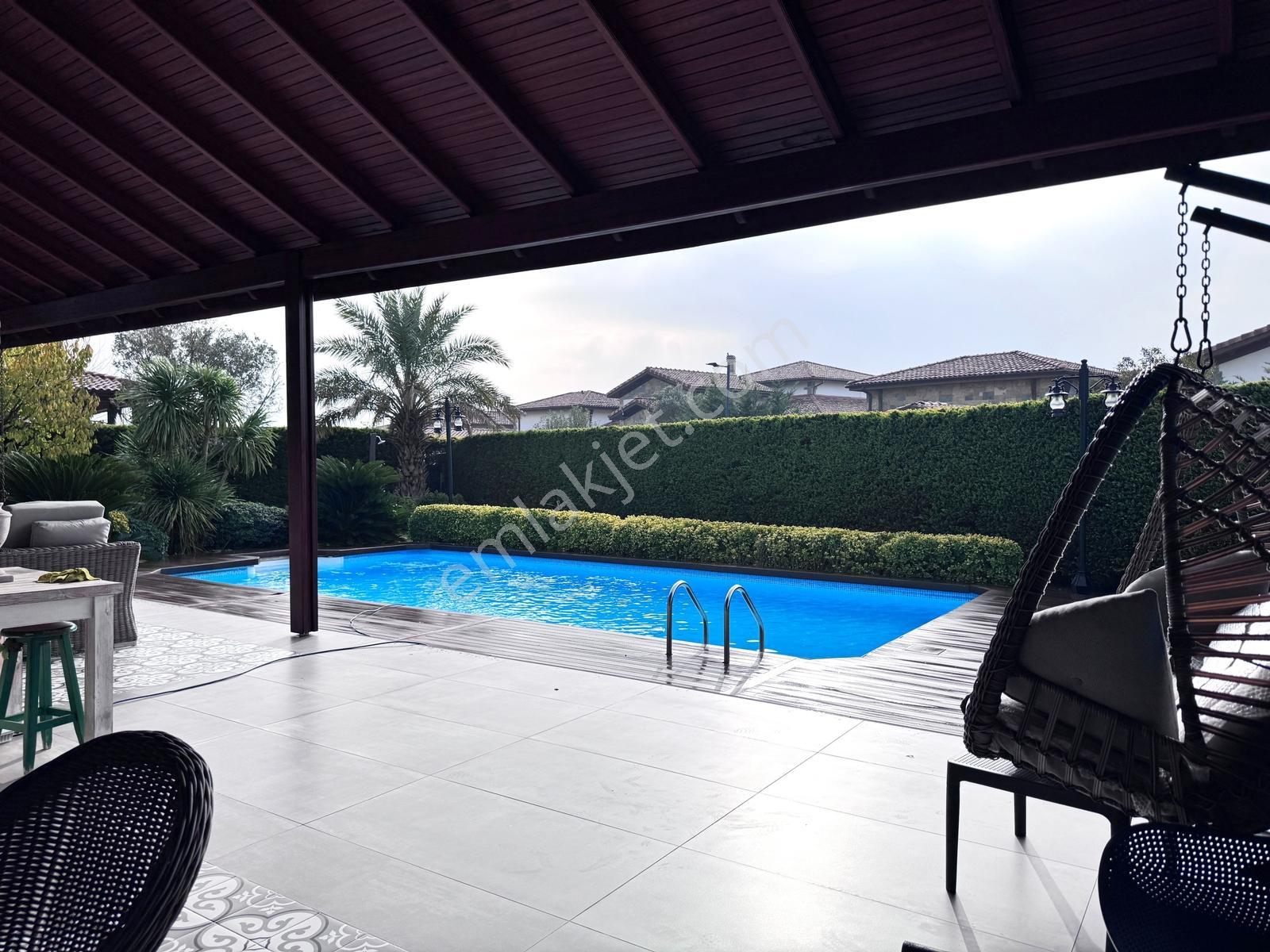 Didem Durukan'dan Park Village Sitesinde Lagina Tipi Satılık 5+1 - Görsel 15