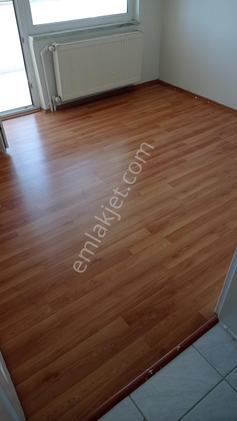 Aytepe Sitesinde 2+1 Kiralık Daire - Görsel 2