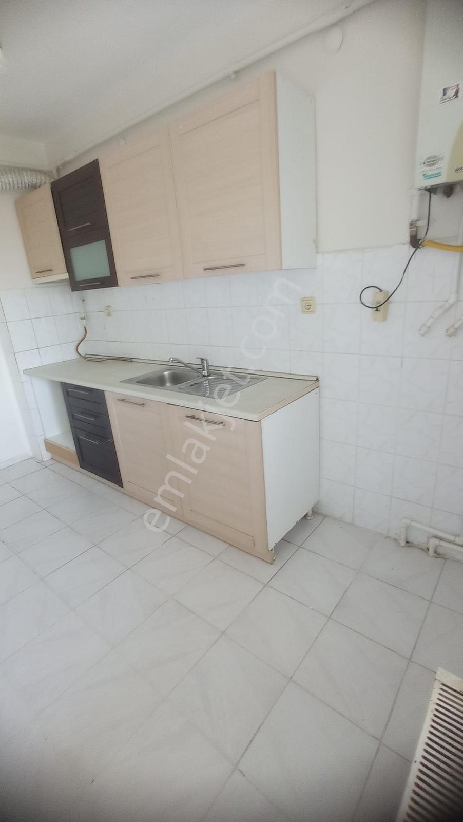 Aytepe Sitesinde 2+1 Kiralık Daire - Görsel 11