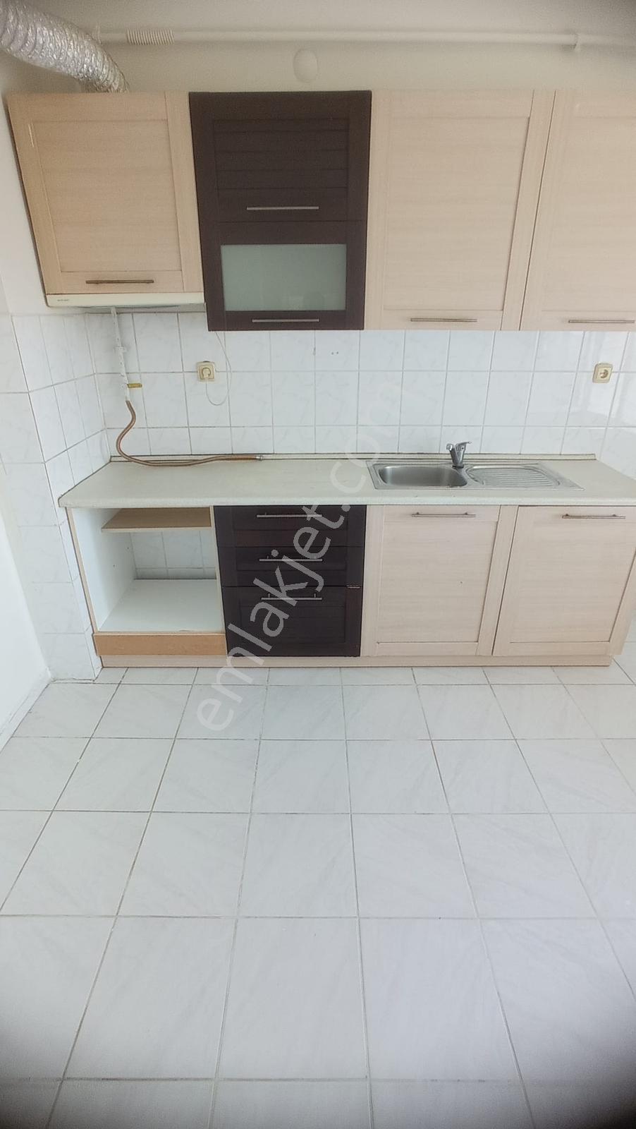 Aytepe Sitesinde 2+1 Kiralık Daire - Görsel 5