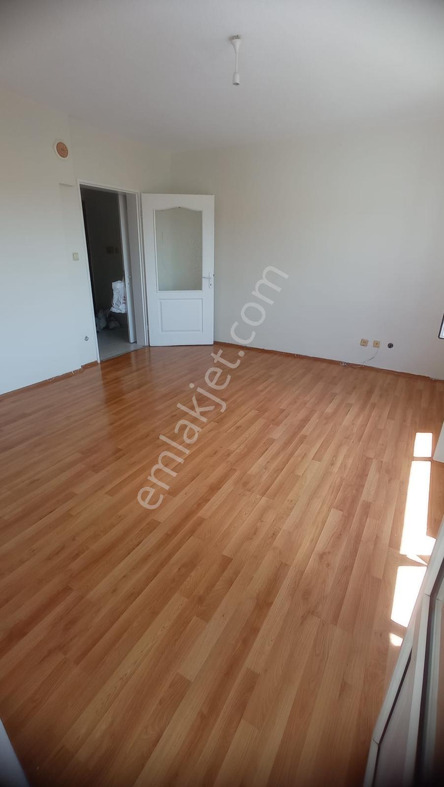 Aytepe Sitesinde 2+1 Kiralık Daire - Görsel 19
