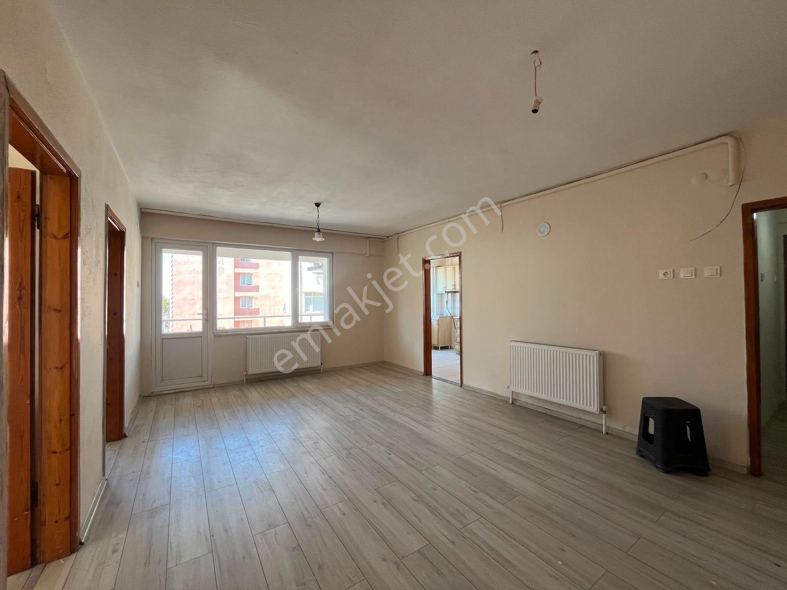 Tuzcumurat Belediye Konutlarında 2+1 Kiralık Daire