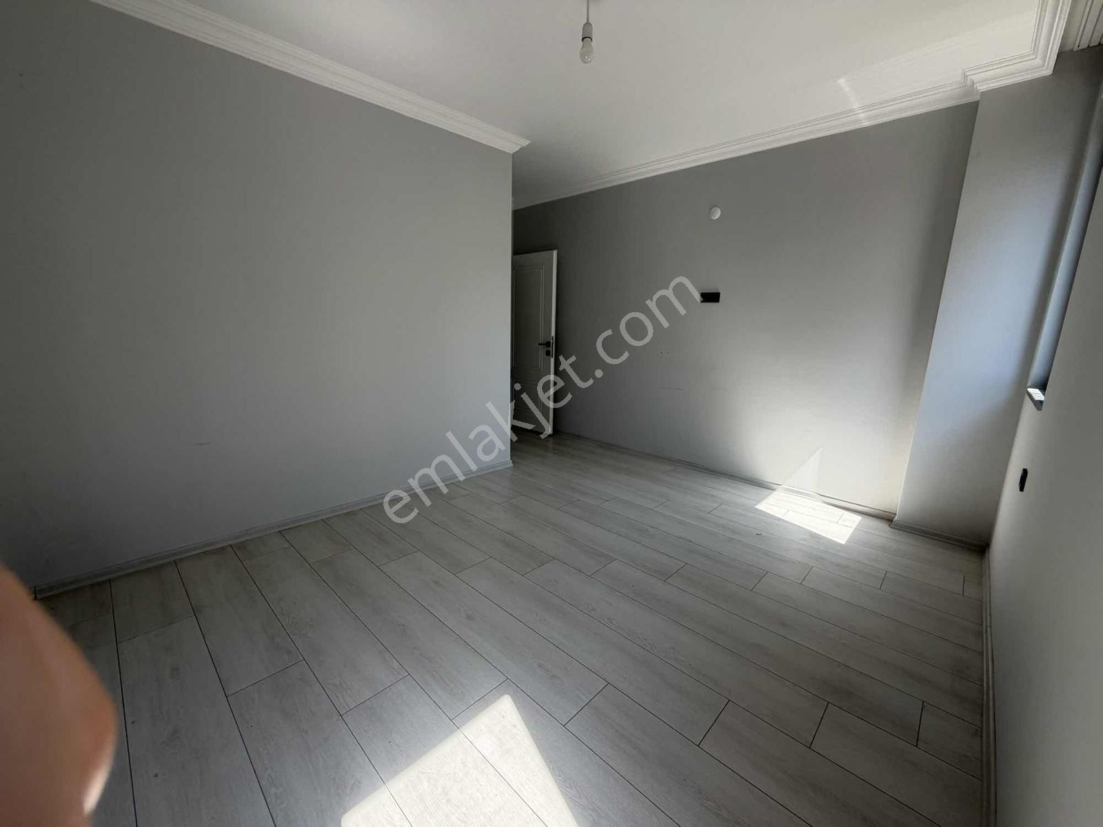 Remax Ezgi'den 19 Mayıs Bulvarında Kiralık 2+1 Daire - Görsel 13