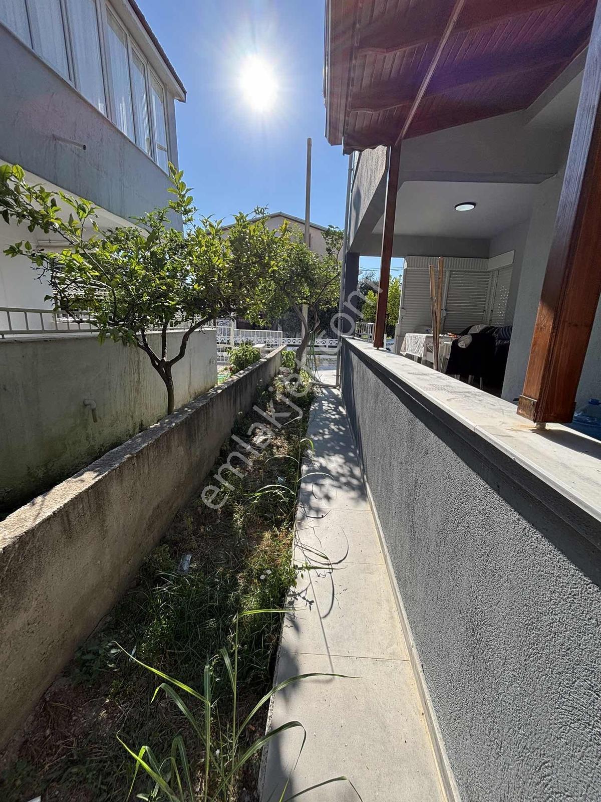 Kuşadası Sahil Sitelerinde 500 Metre Masrafsız Satılık Villa - Görsel 21