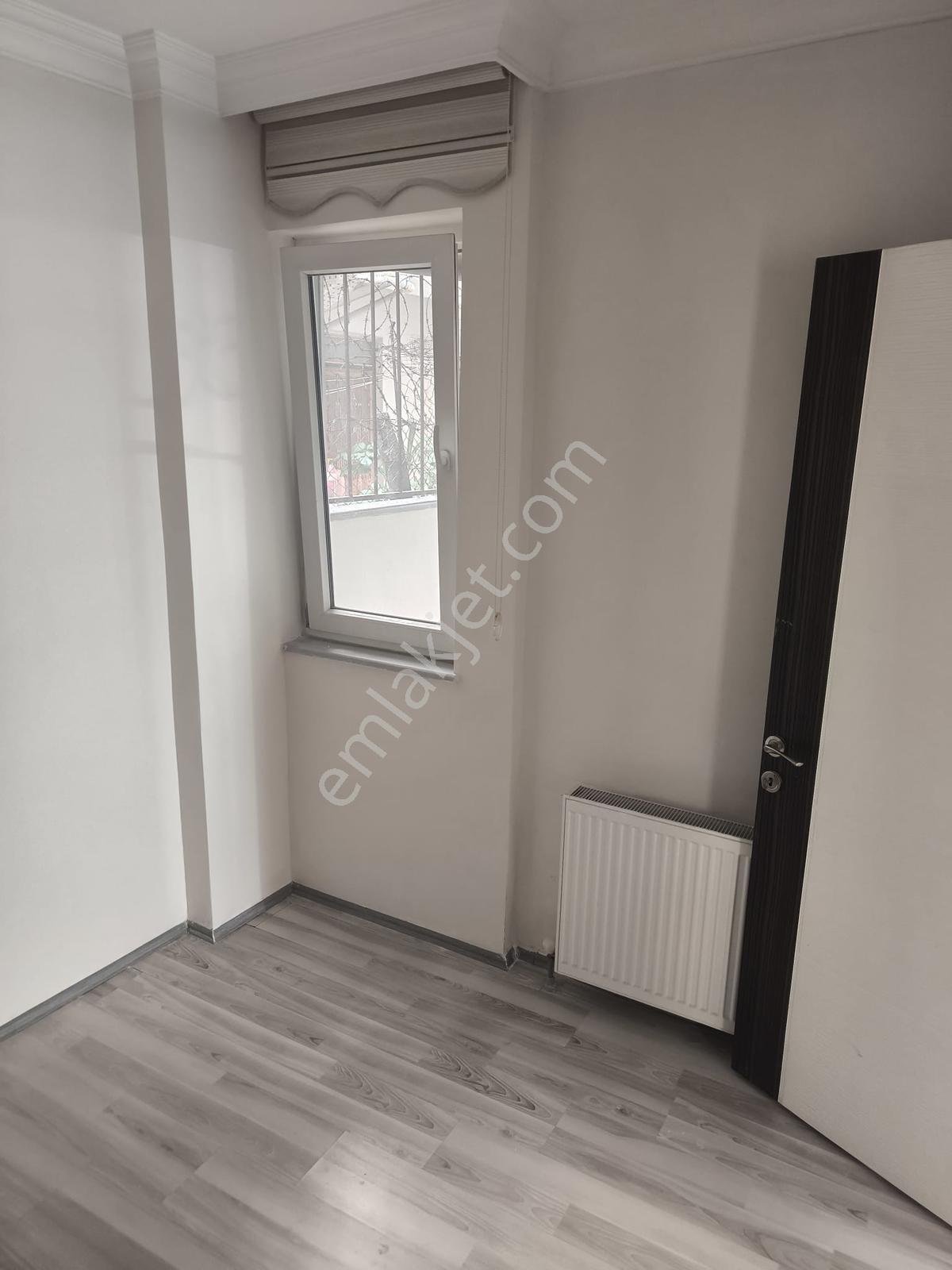 İstiklal Mahallesi'nde Satılık Giriş Kat Bakımlı 3+1 Daire - Görsel 12