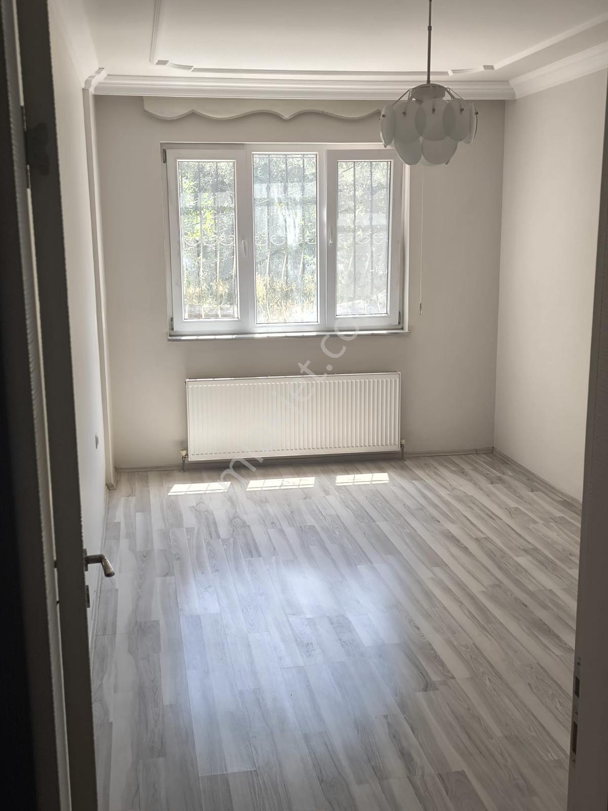 İstiklal Mahallesi'nde Satılık Giriş Kat Bakımlı 3+1 Daire - Görsel 34