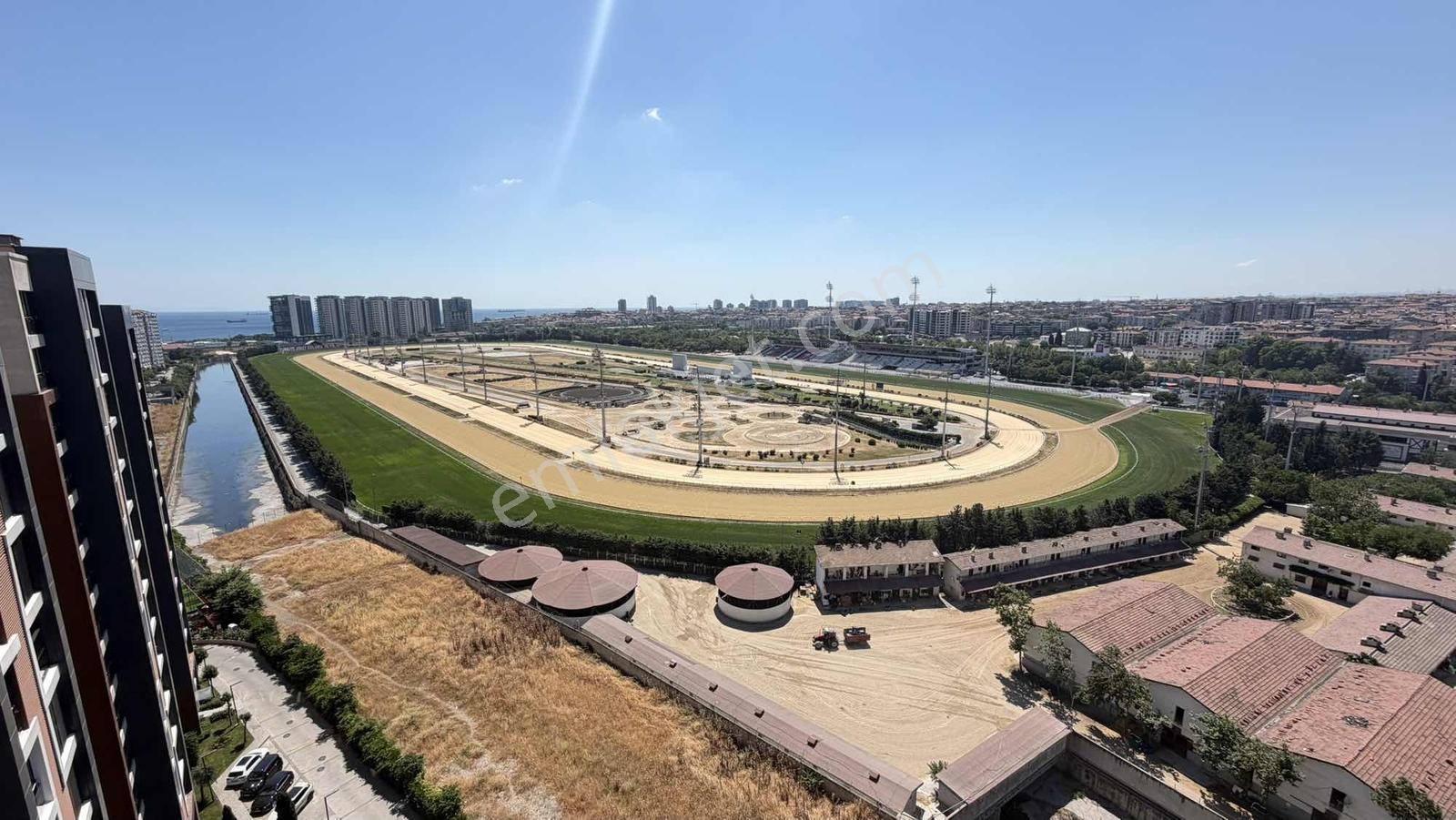 Çiğdem Emlak'tan Hipodrom Ve Deniz Manz 3,5+1 Eşyalı Kiralık - Görsel 17