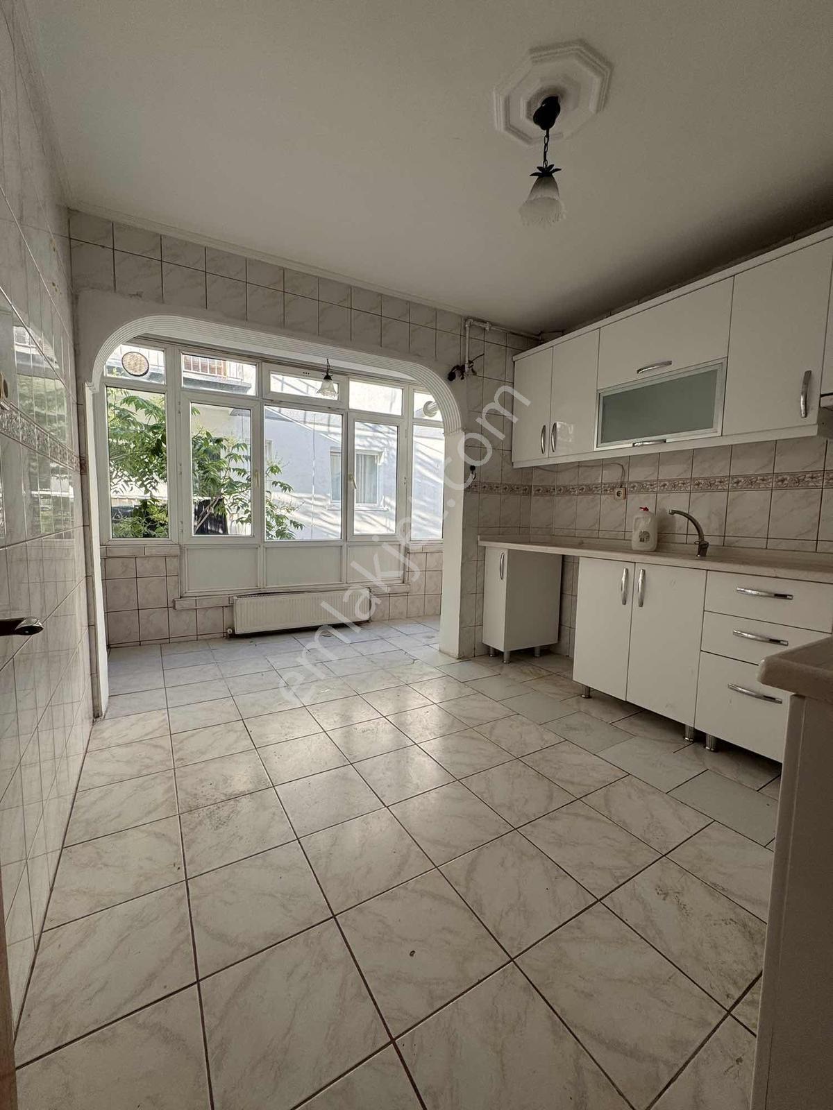 Ergenekonda 120 M² Net | Güney-batı Cepheli | Geniş 3+1 - Görsel 14