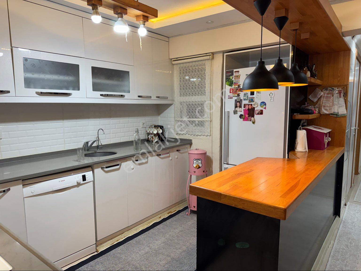 İzmir Caddesi Üzeri Sultan Cami Karşısı Satılık 3+1 Tadilatlı Dairemiz - Görsel 5