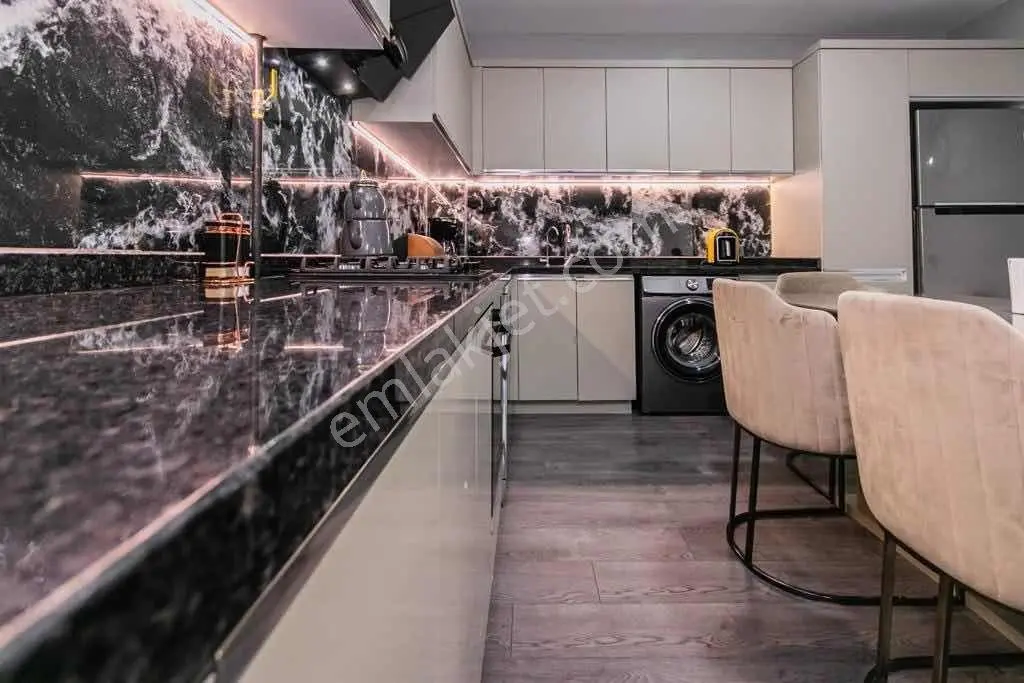Şirinyalının Kalbinde Özel Bahçe Kullanımlı 3+1 Satılık Daire - Görsel 3