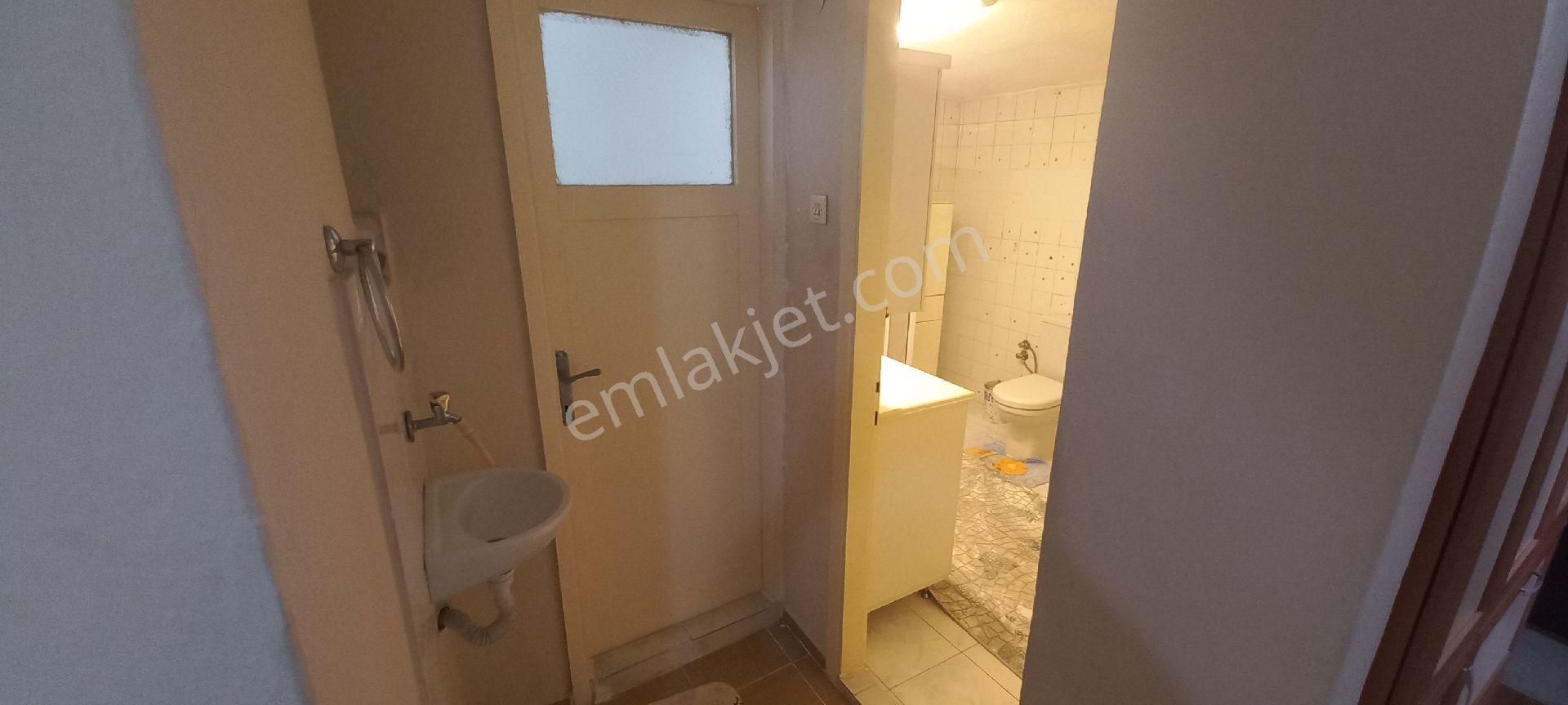 Bornova Kazımdirik'te Ege Üniversitesi Hastanesine 200 Metre 2+1 Eşyalı Ve Bakımlı Kiralık Daire - Görsel 22