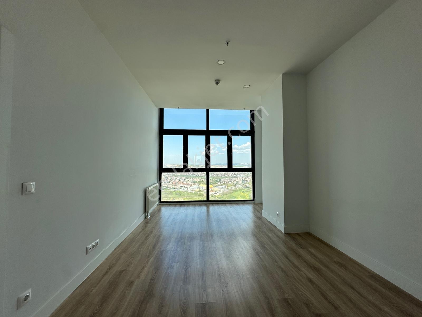 Bahçeşehir Akzirve Strada Özel Loft Daire 4+1 Satılık Teraslı - Görsel 22