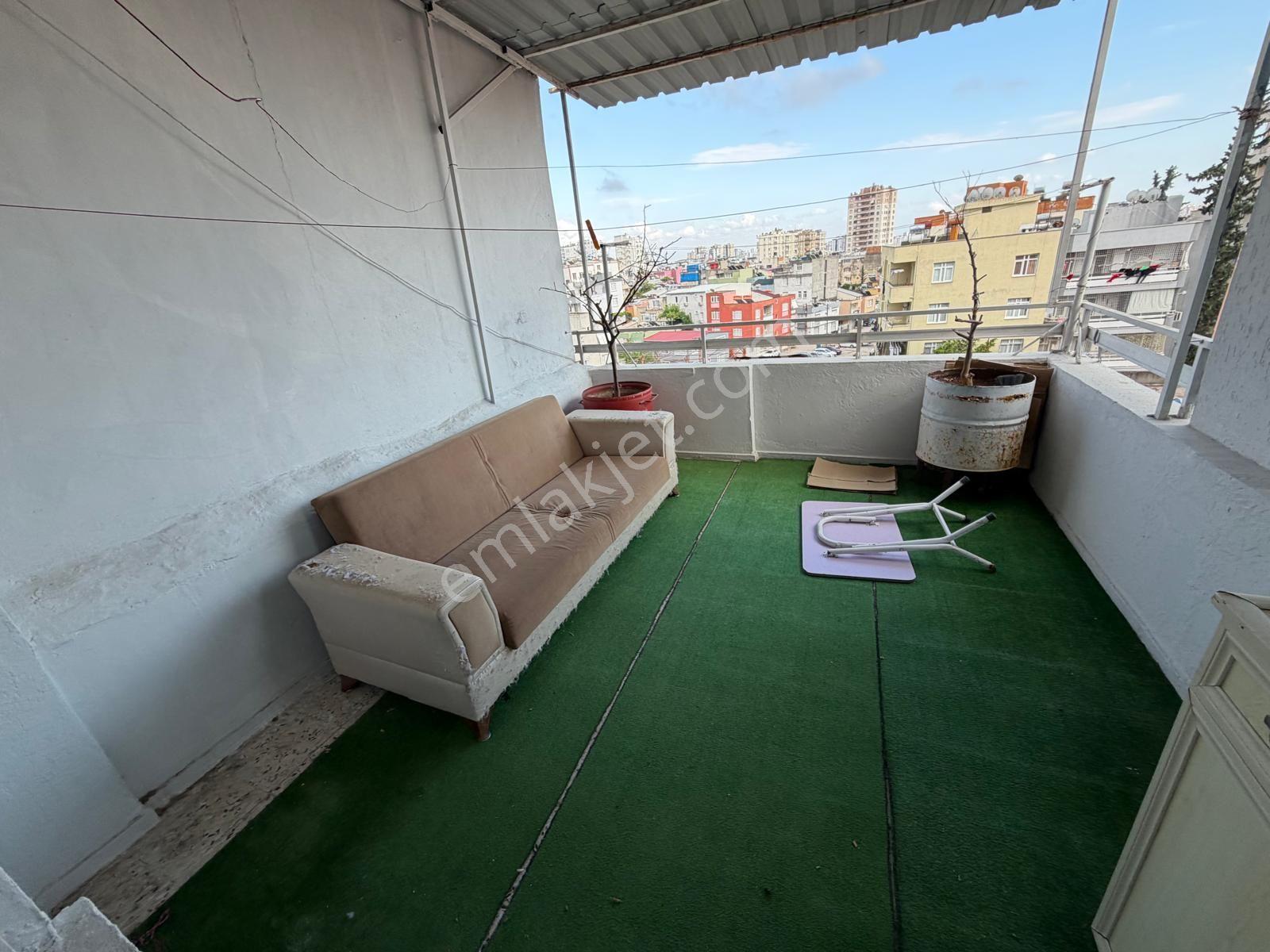 Yeşilyurt Mahallesi İbo Osman Caddesinde 3+1 Teraslı Satılık Daire - Görsel 3