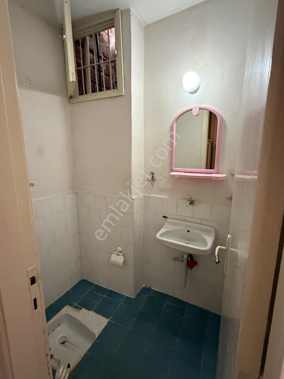Yeşilyurt Mahallesi İbo Osman Caddesinde 3+1 Teraslı Satılık Daire - Görsel 7