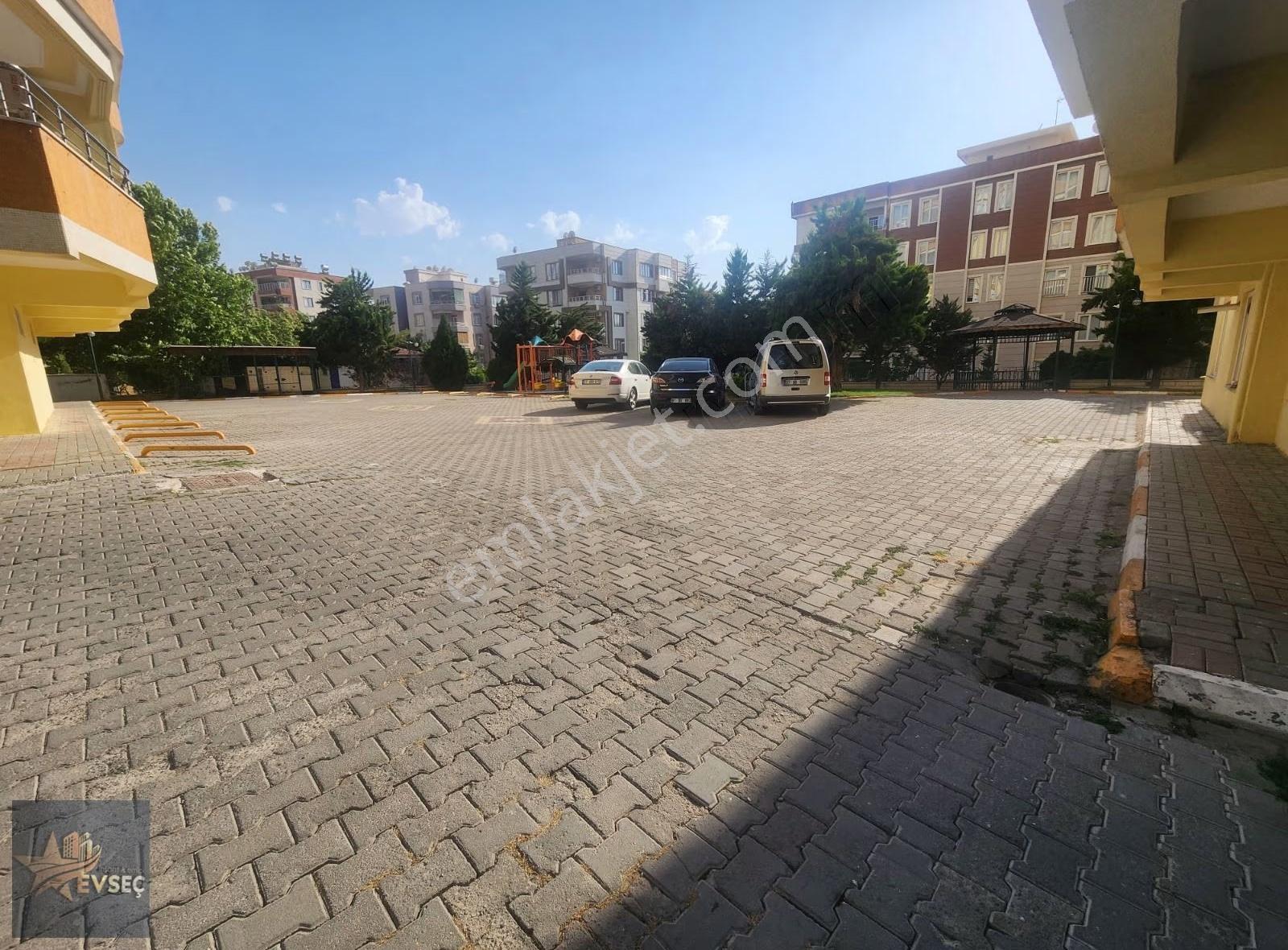 Evseç Emlaktan Site İçerisinde 5 Odalı Satılık Daire - Görsel 35