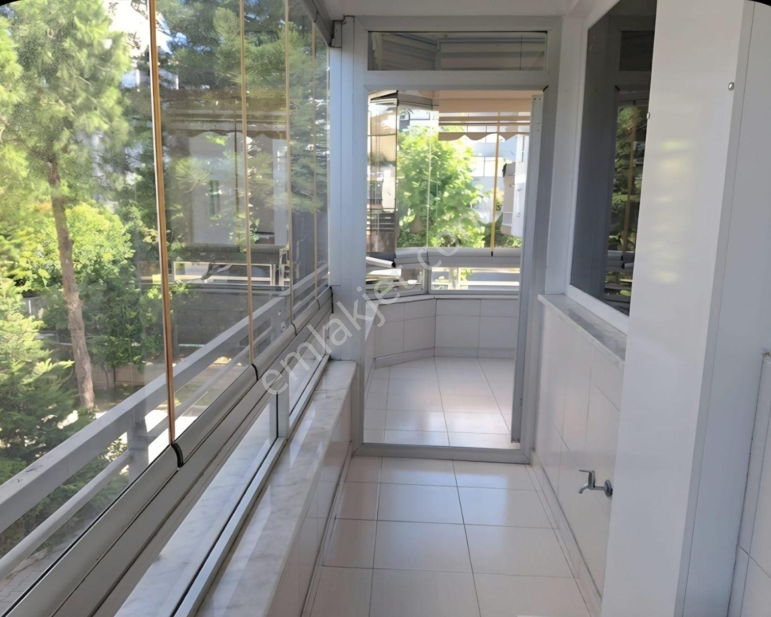 "çağlayan'da 3+1 180 M2 Ayrı Mutfaklı /asansörlü /faleze Yakın - Görsel 10