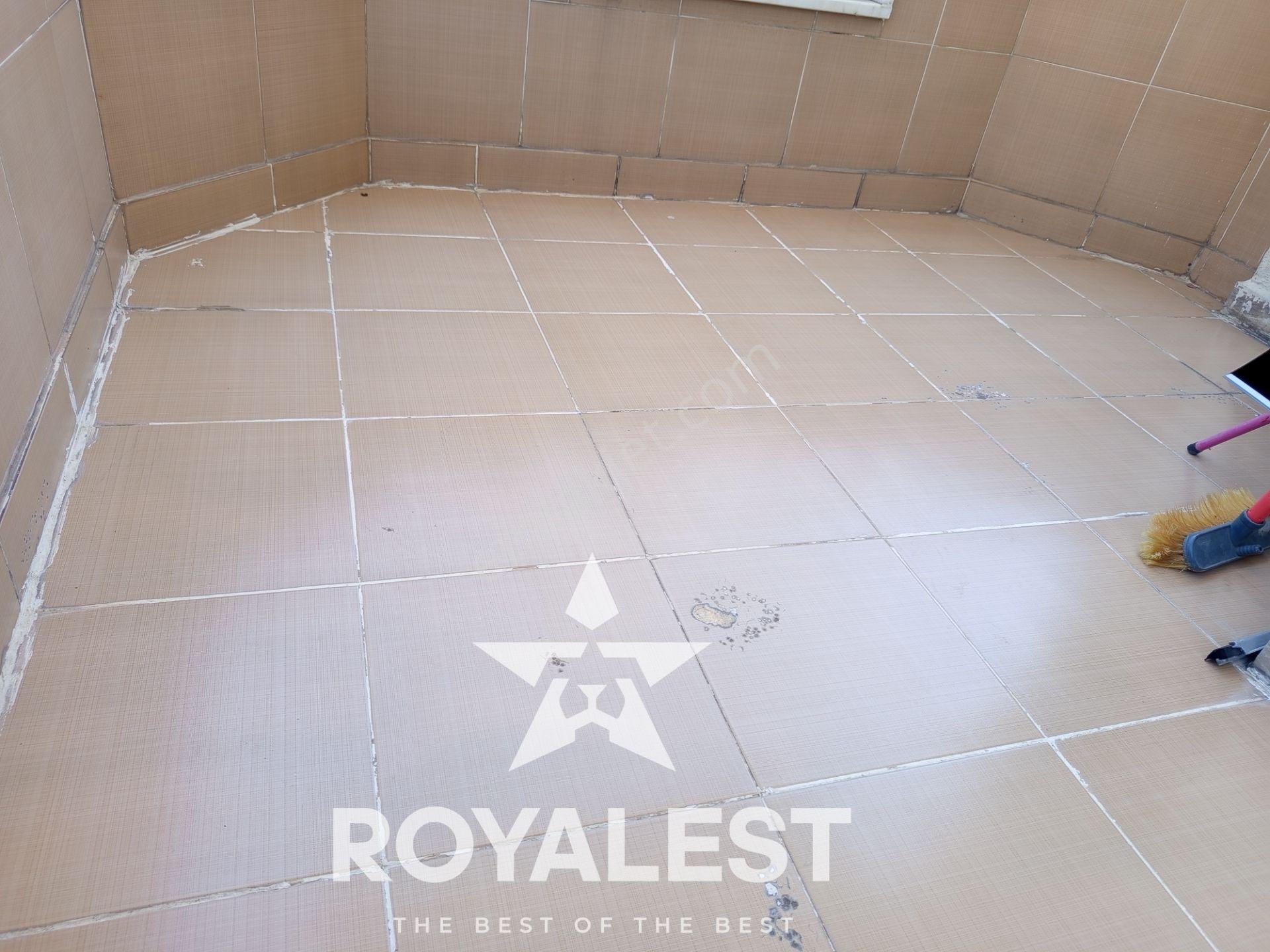 Royalest'ten Ara Kat Geniş Bakımlı Muhteşem Konumda 3+1 - Görsel 9