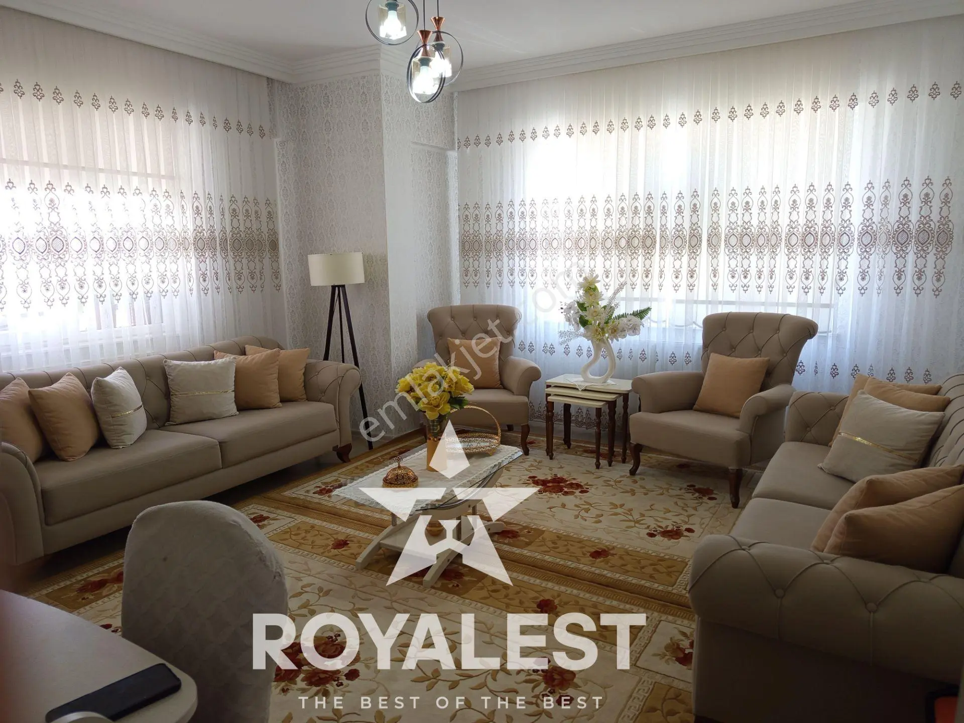Royalest'ten Ara Kat Geniş Bakımlı Muhteşem Konumda 3+1 - Görsel 2