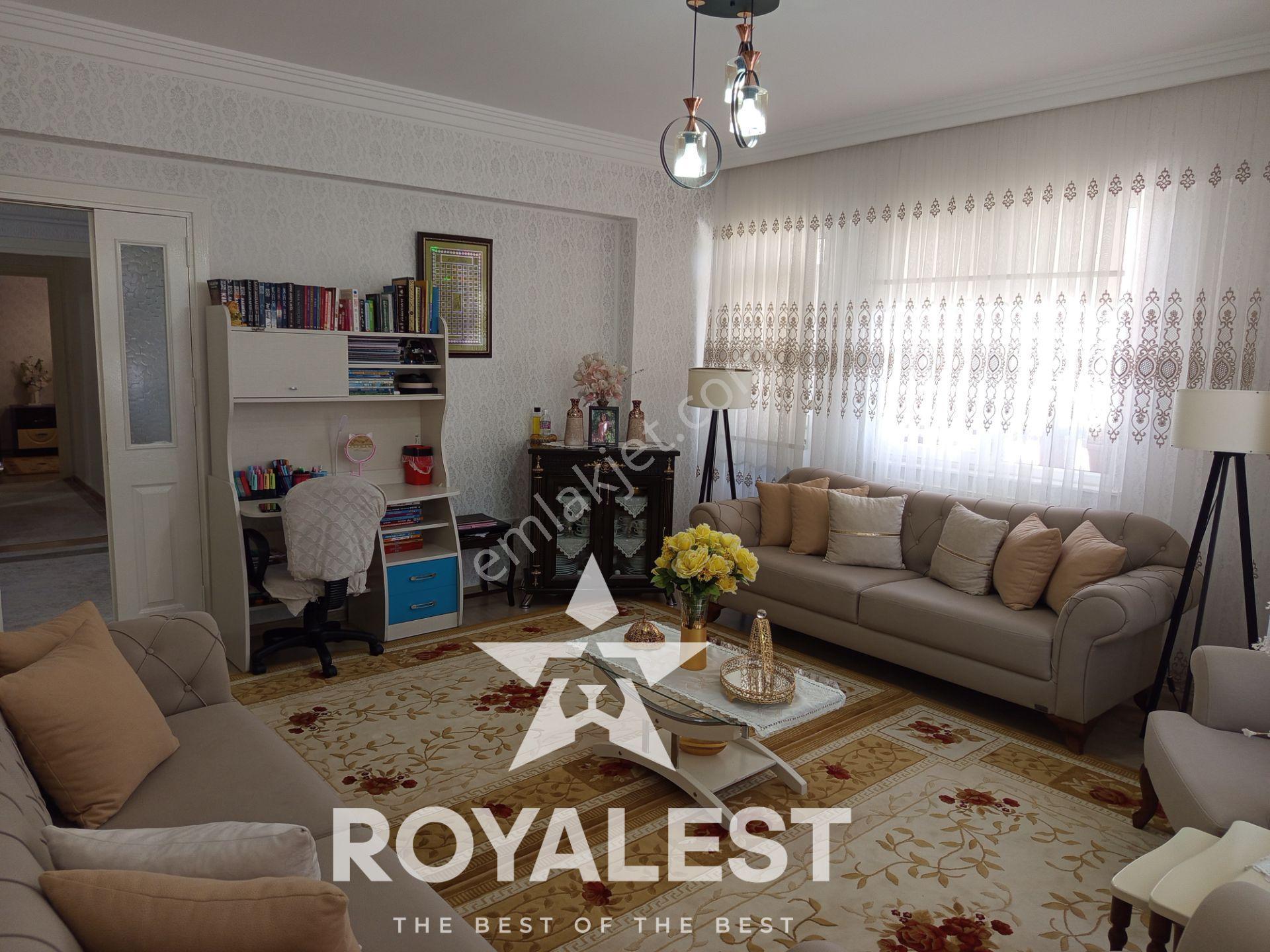 Royalest'ten Ara Kat Geniş Bakımlı Muhteşem Konumda 3+1 - Görsel 4