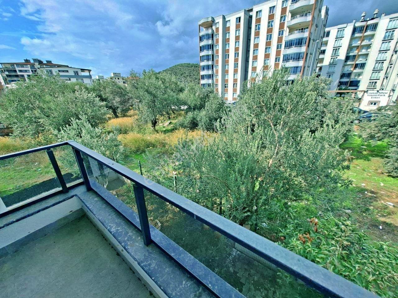 Uytundan Edremit Kadıköyde Özel Otoparklı Sıfır 3+1 Lüks Villa - Görsel 5
