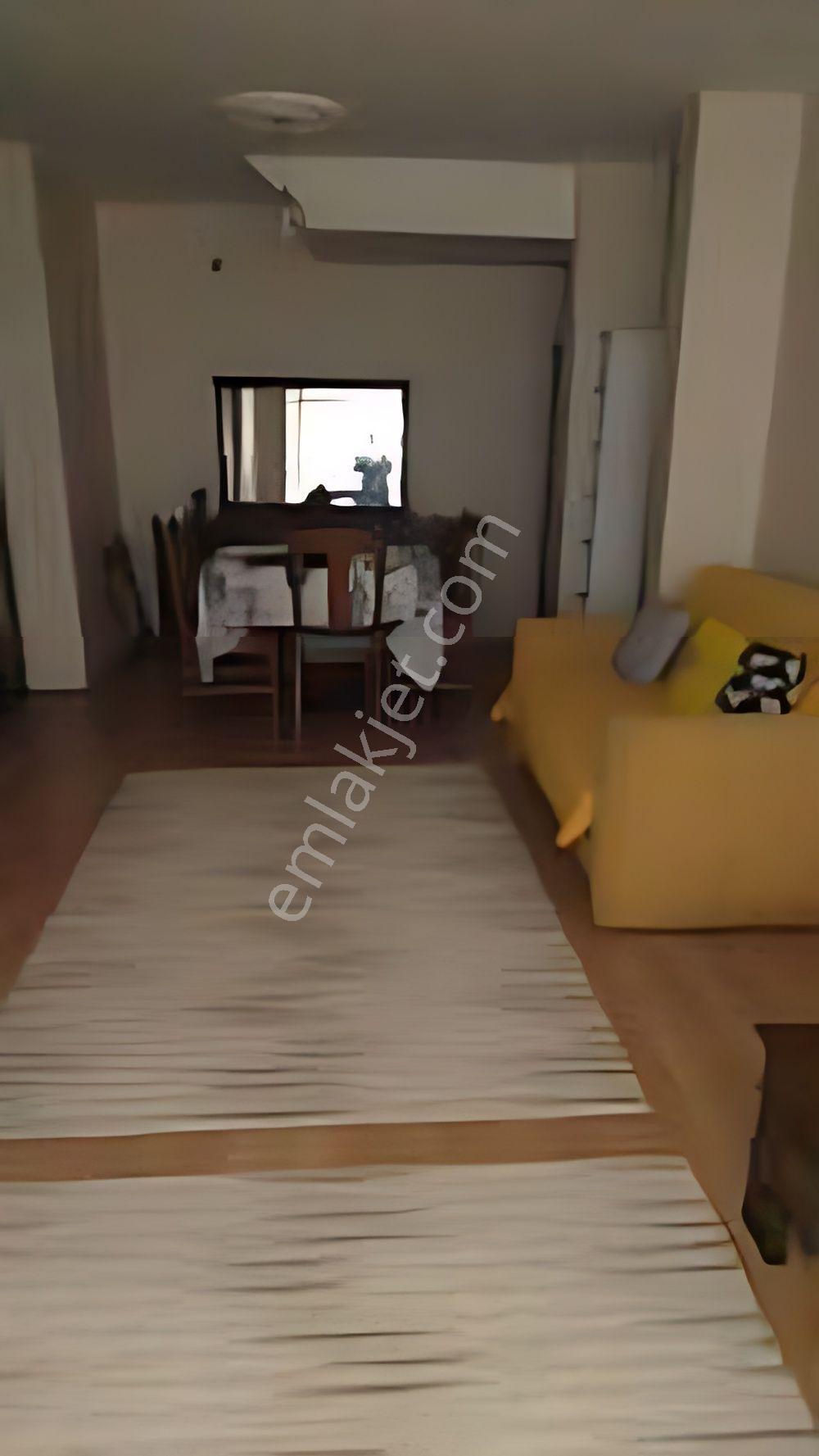 Sahibinden (arakat) Şimşek Sokak Güven Hastane Karşısı