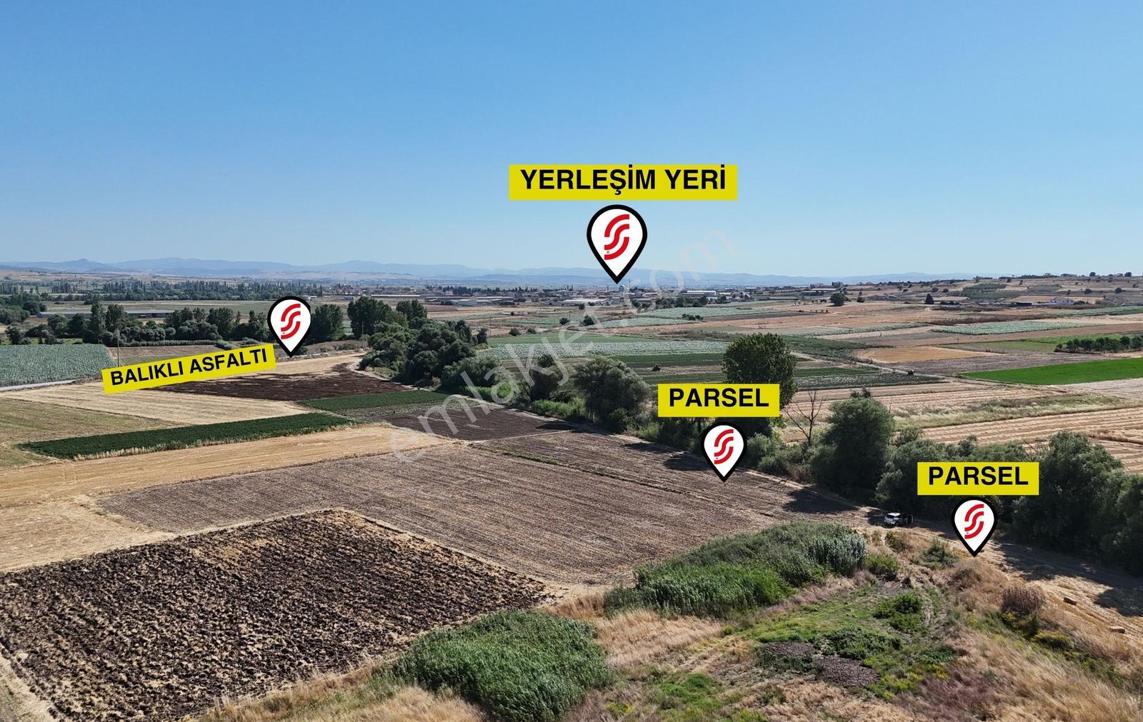 Altıeylül Balıklı Mahallesi'nde Satılık 2.712 M² Tarla