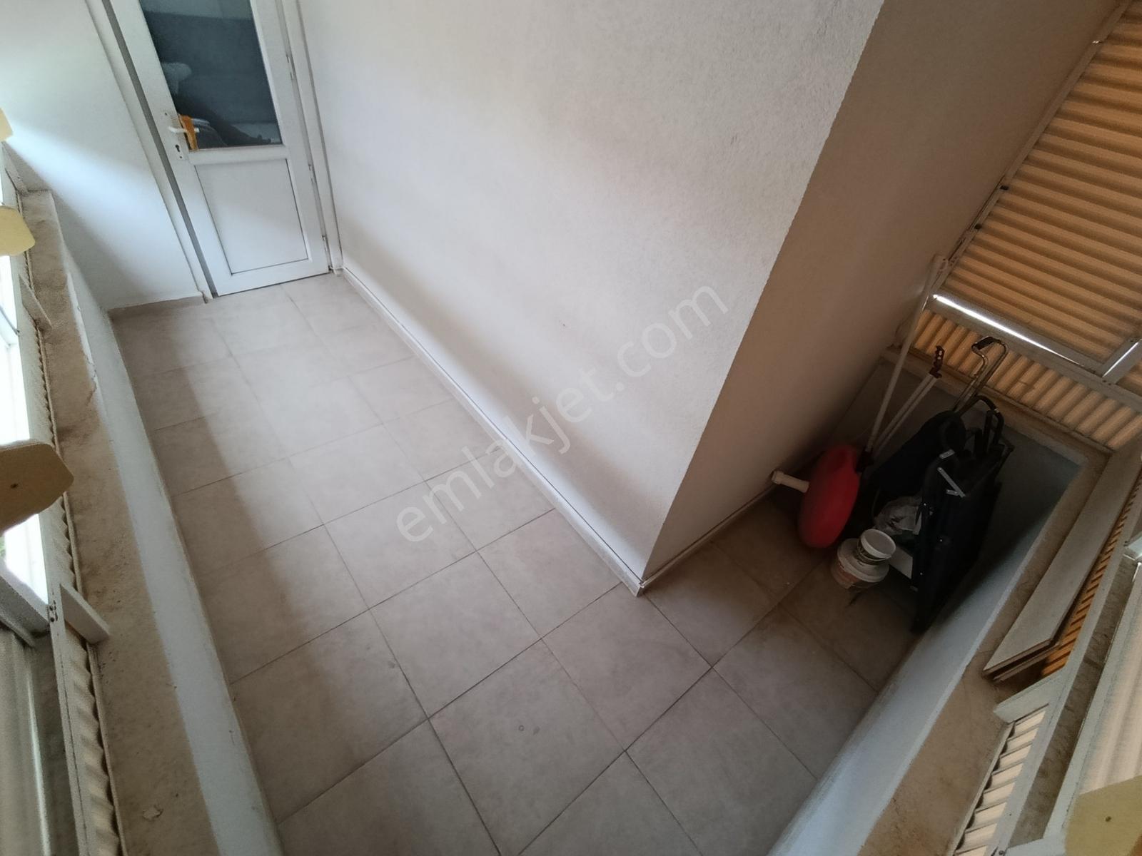 Altınkum Merkezde Denize 200 Metre Pazar İçinde Full Eşyalı 2+1 - Görsel 3