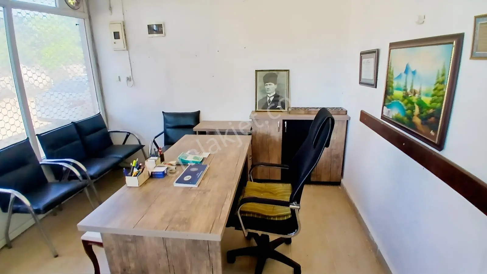İncirliova Hürriyet Mah. İnönü Caddesinde 2+1 İşyeri 75 M²